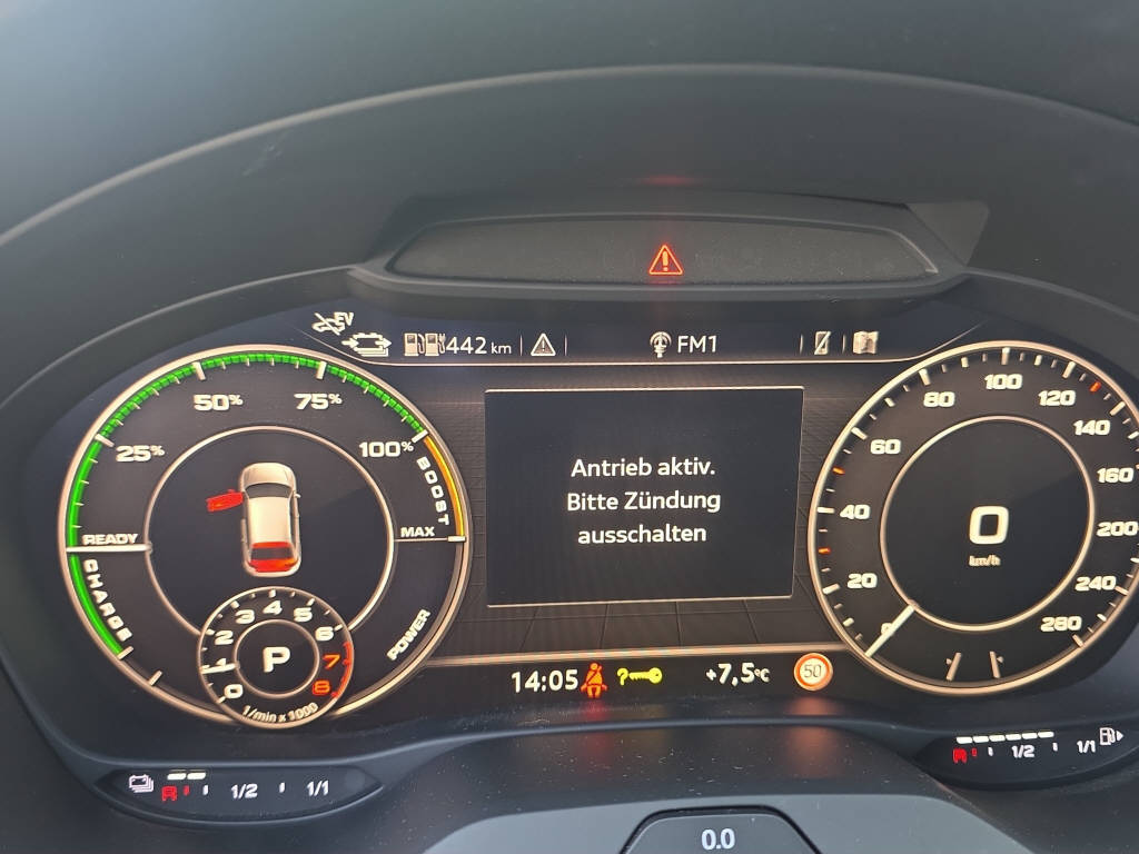 AUDI A3 Sportback 1.4 40 e-tron Sport S-Tronic-image-16