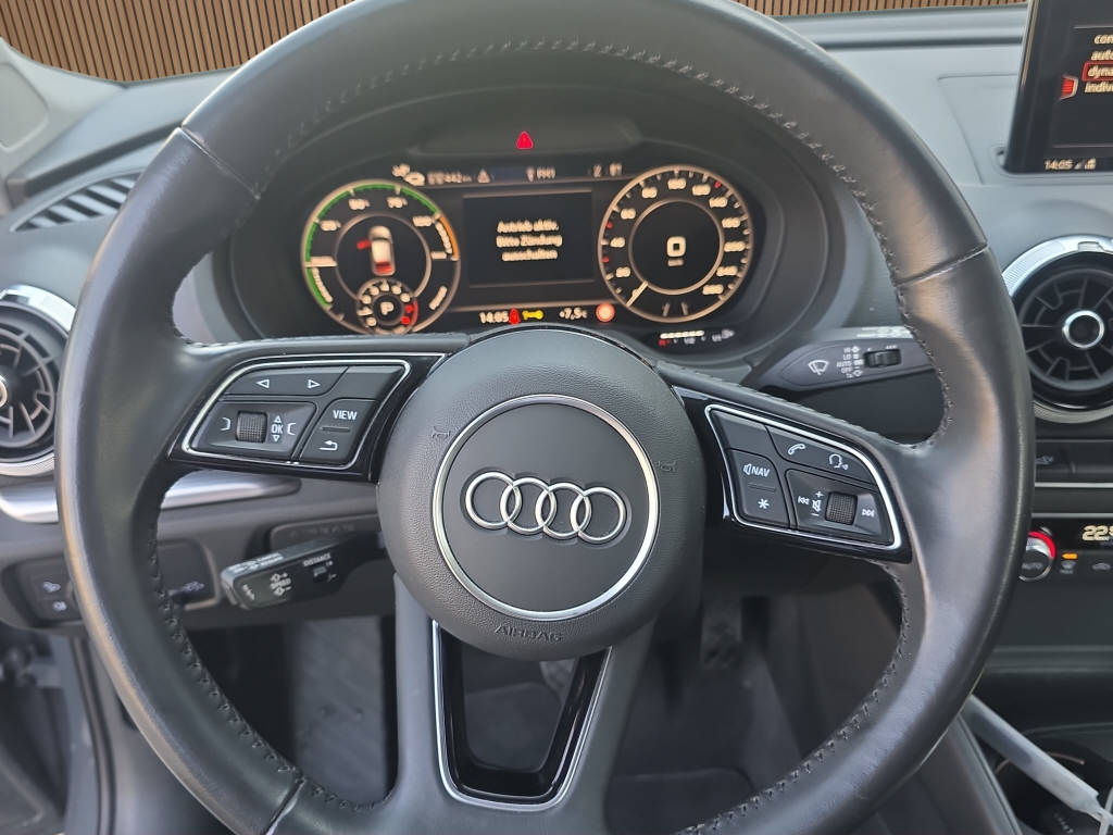 AUDI A3 Sportback 1.4 40 e-tron Sport S-Tronic-image-15