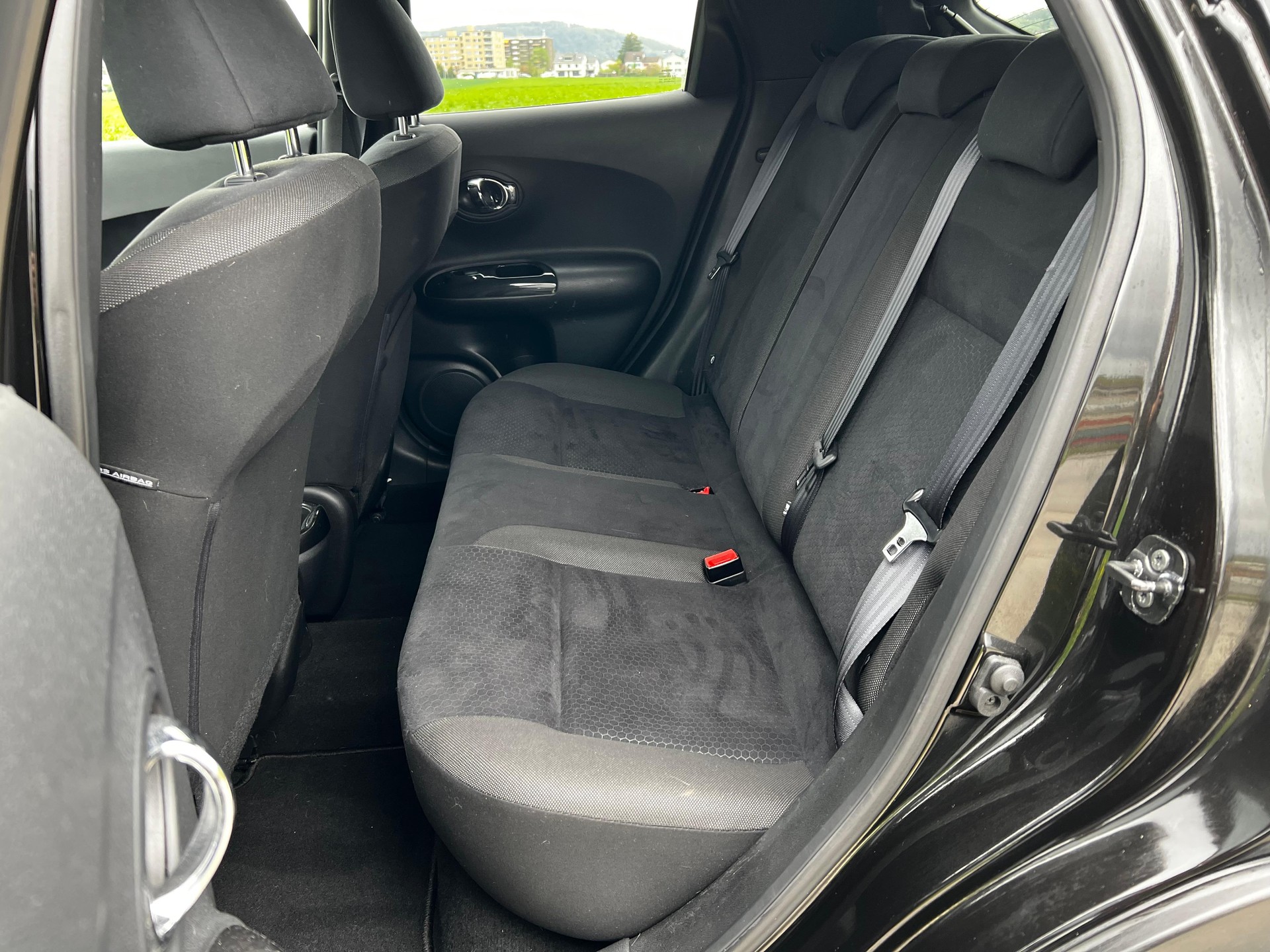 NISSAN Juke 1.6 DIG-T n-tec 4x4 Xtronic M-CVT-image-11