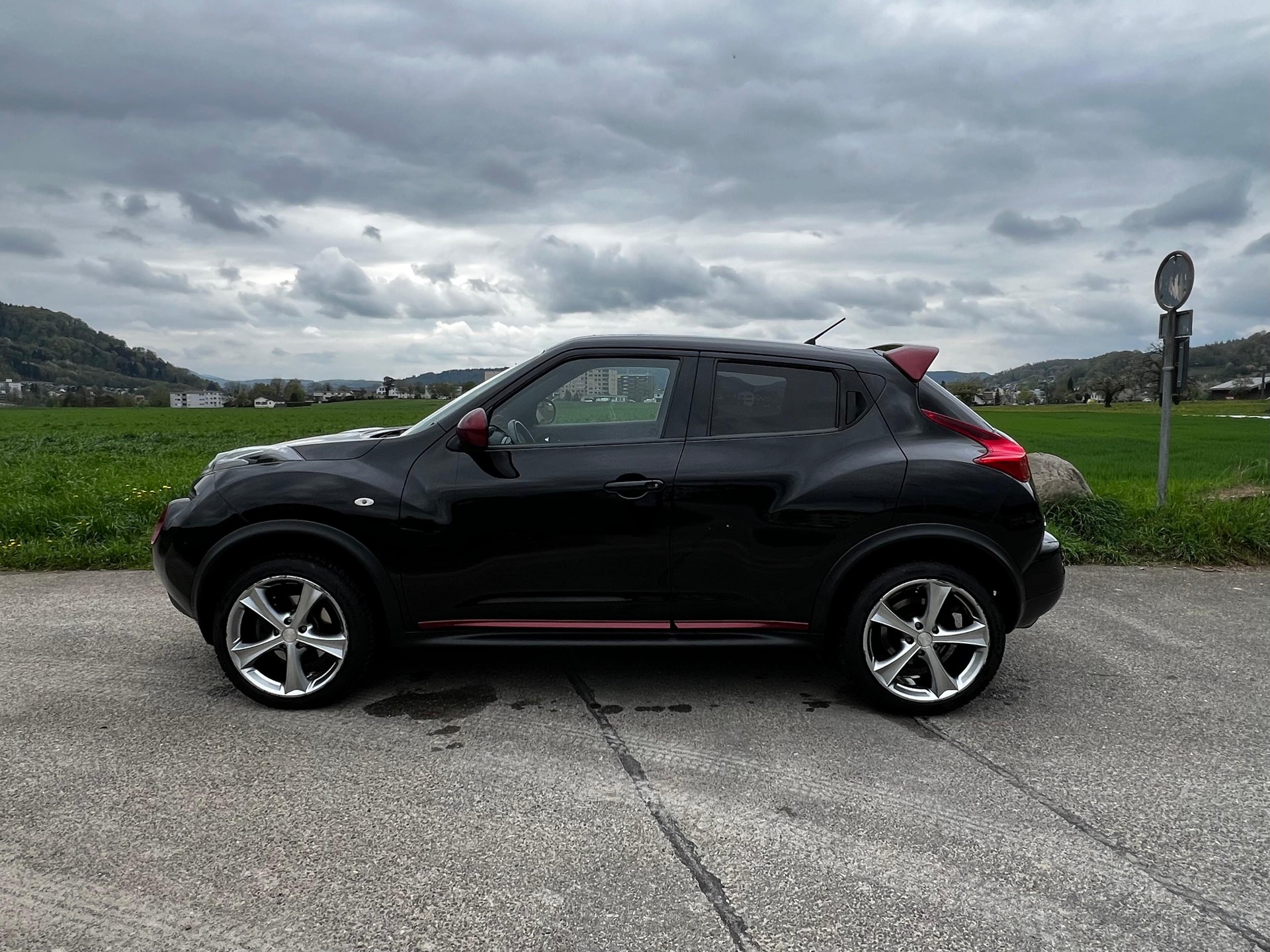 NISSAN Juke 1.6 DIG-T n-tec 4x4 Xtronic M-CVT-image-1