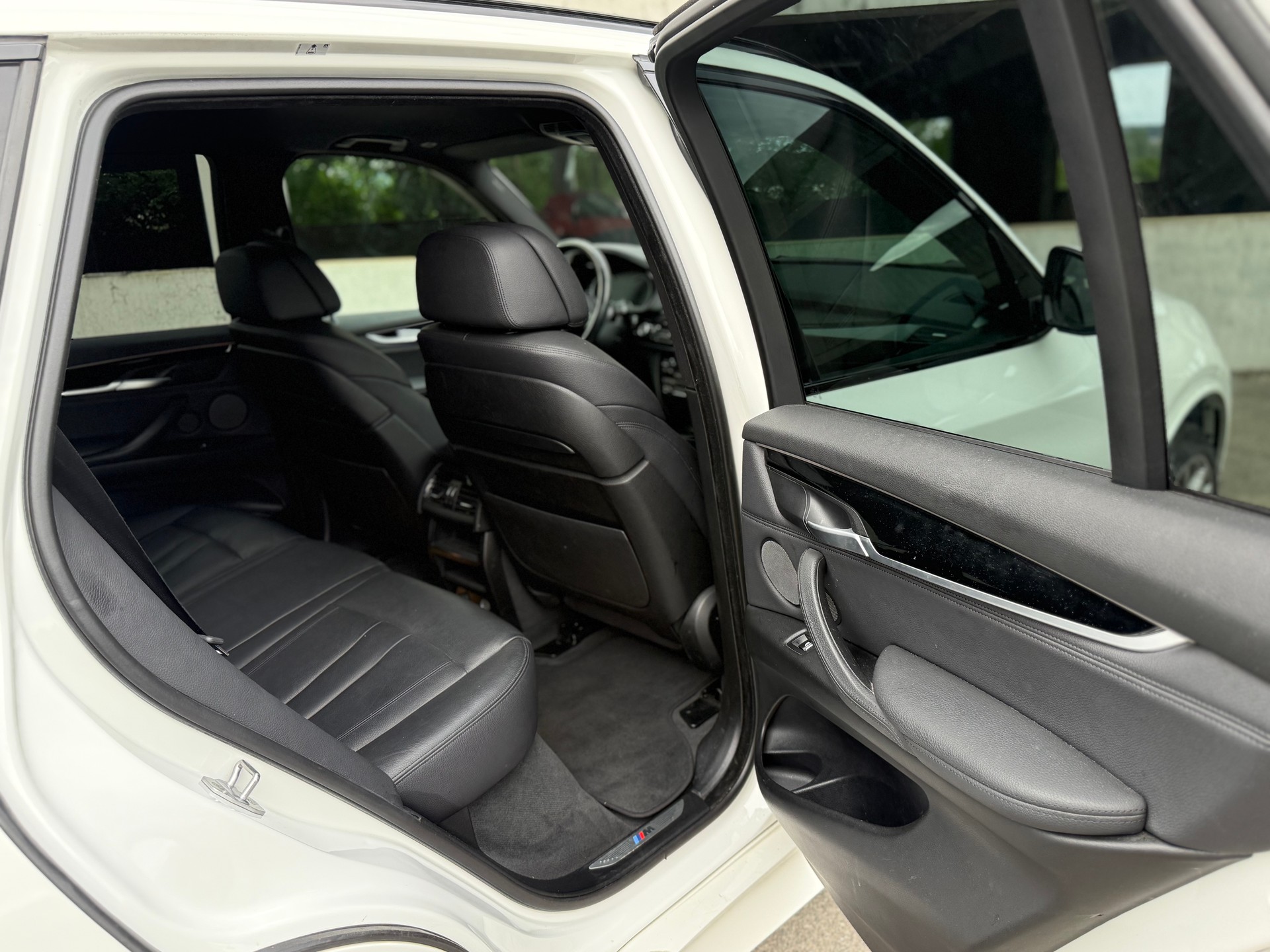 BMW X5 xDrive 40d Steptronic-image-21