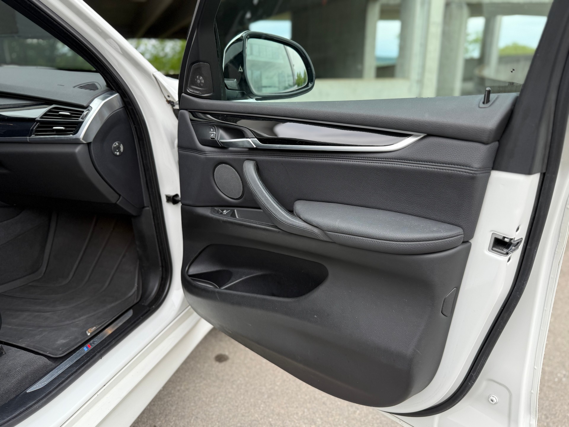 BMW X5 xDrive 40d Steptronic-image-19