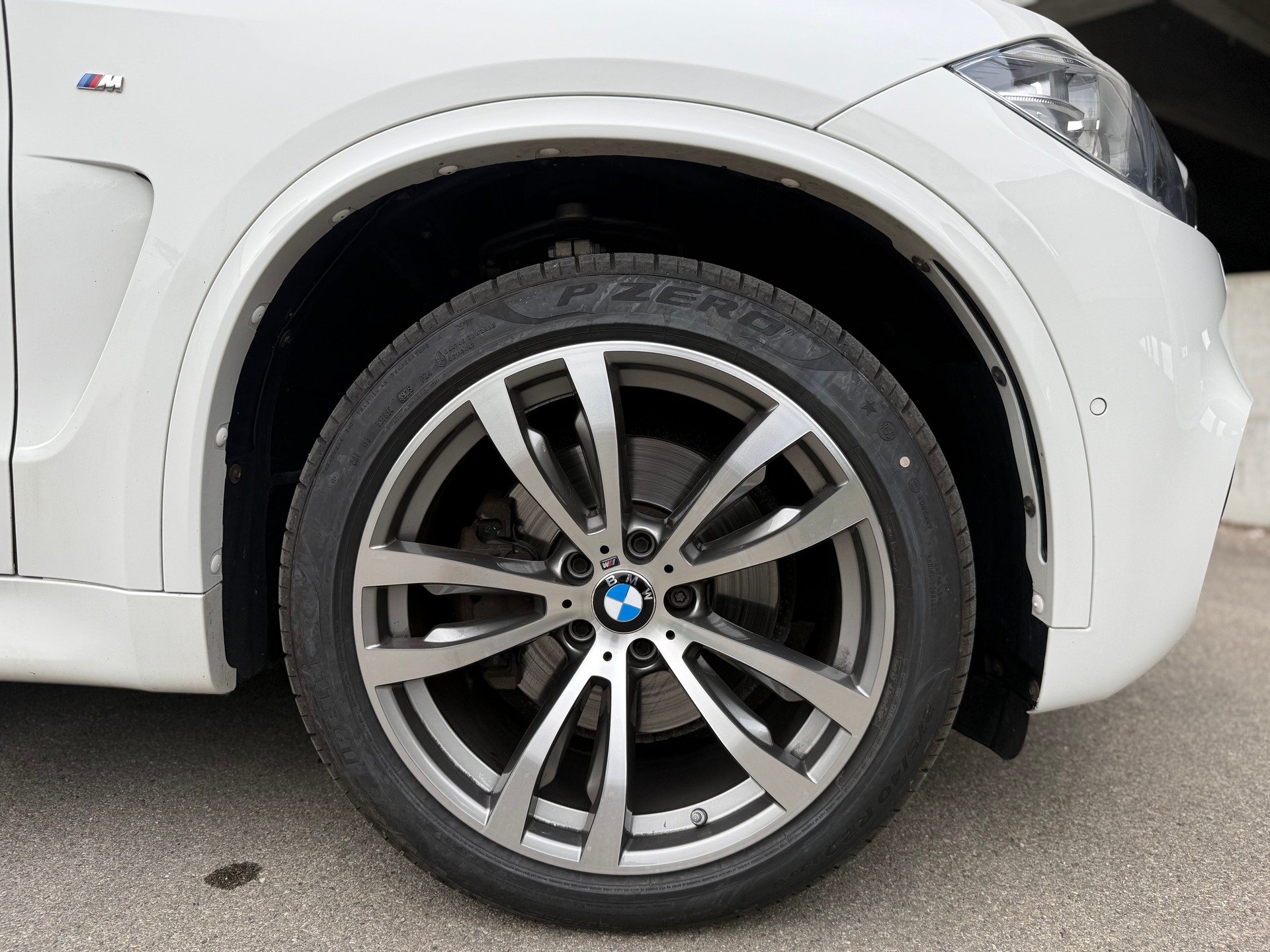 BMW X5 xDrive 40d Steptronic-image-24