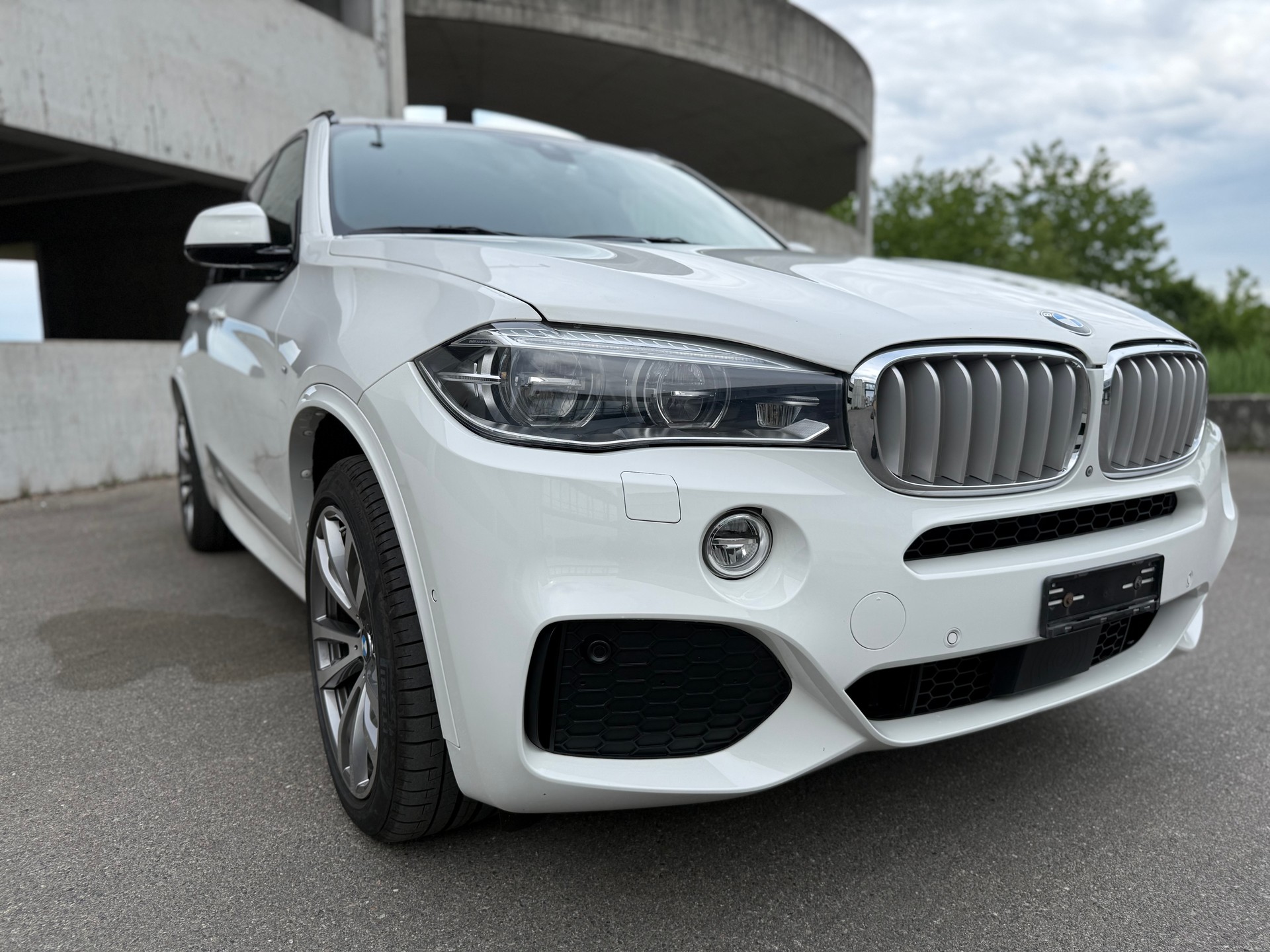 BMW X5 xDrive 40d Steptronic-showroom-element-3