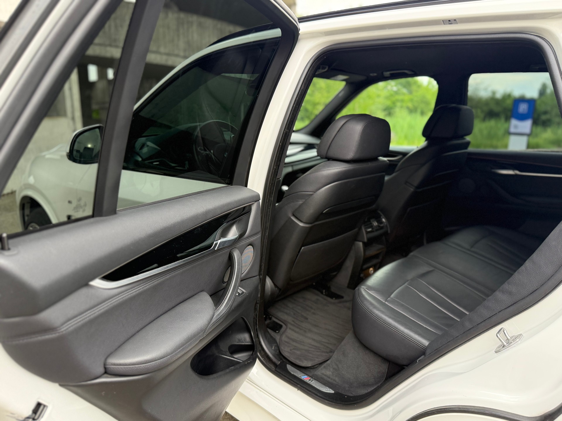 BMW X5 xDrive 40d Steptronic-image-22