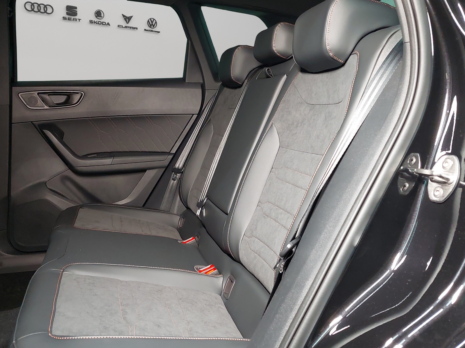 CUPRA Ateca 2.0TSI Inicio 4Drive DSG-image-8