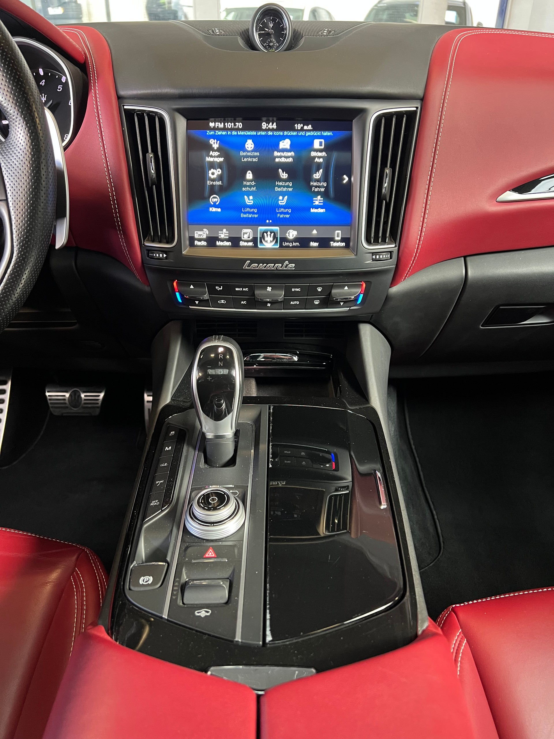 MASERATI Levante S 3.0 V6 Automatica GranLusso-image-5