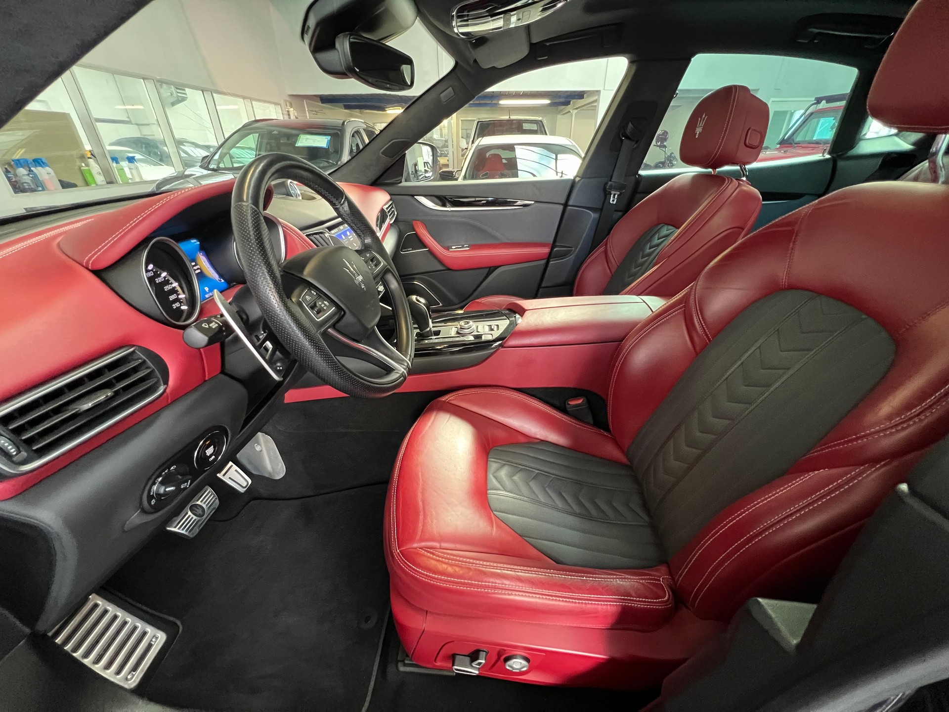 MASERATI Levante S 3.0 V6 Automatica GranLusso-image-7