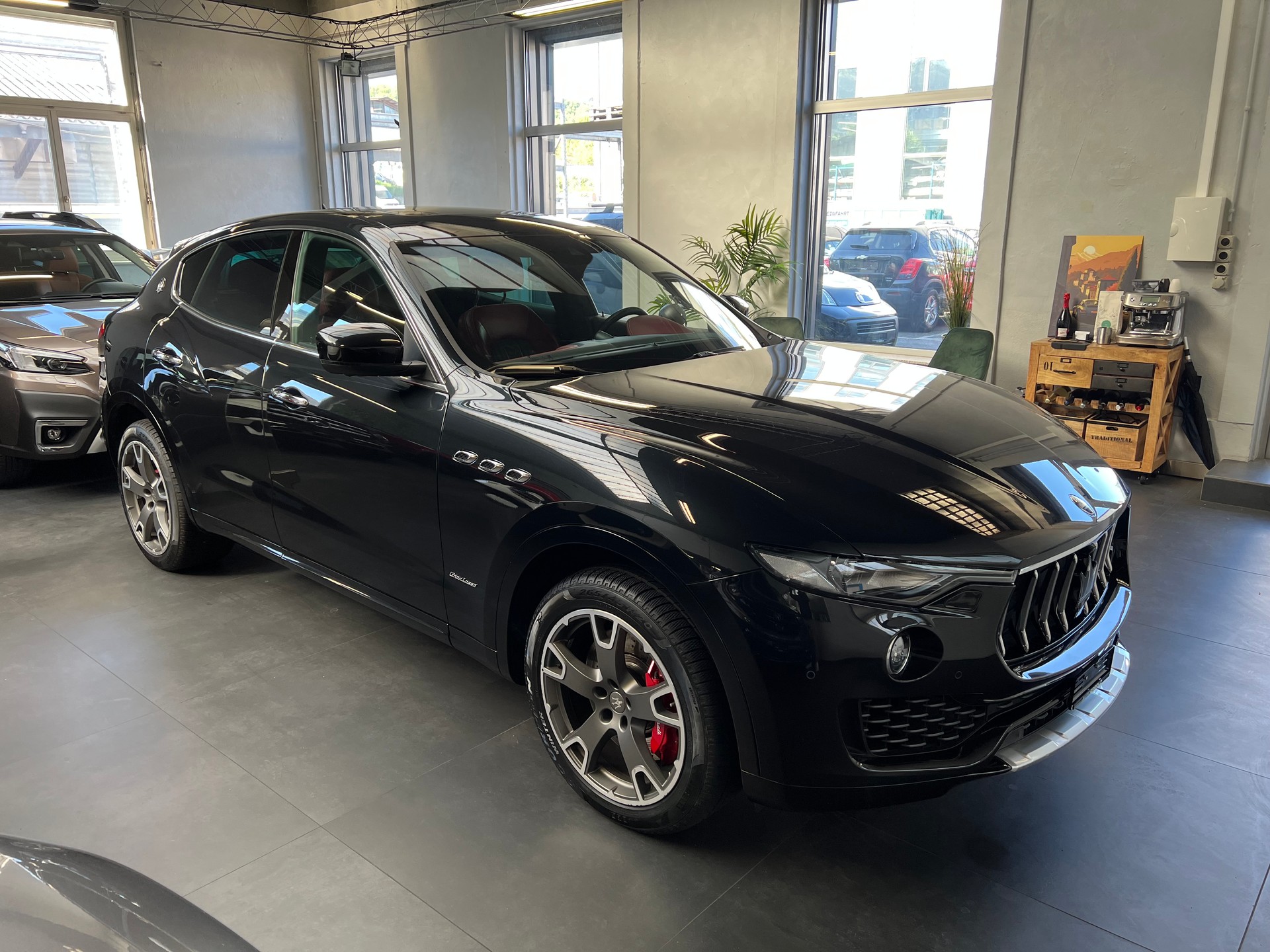 MASERATI Levante S 3.0 V6 Automatica GranLusso-image-2