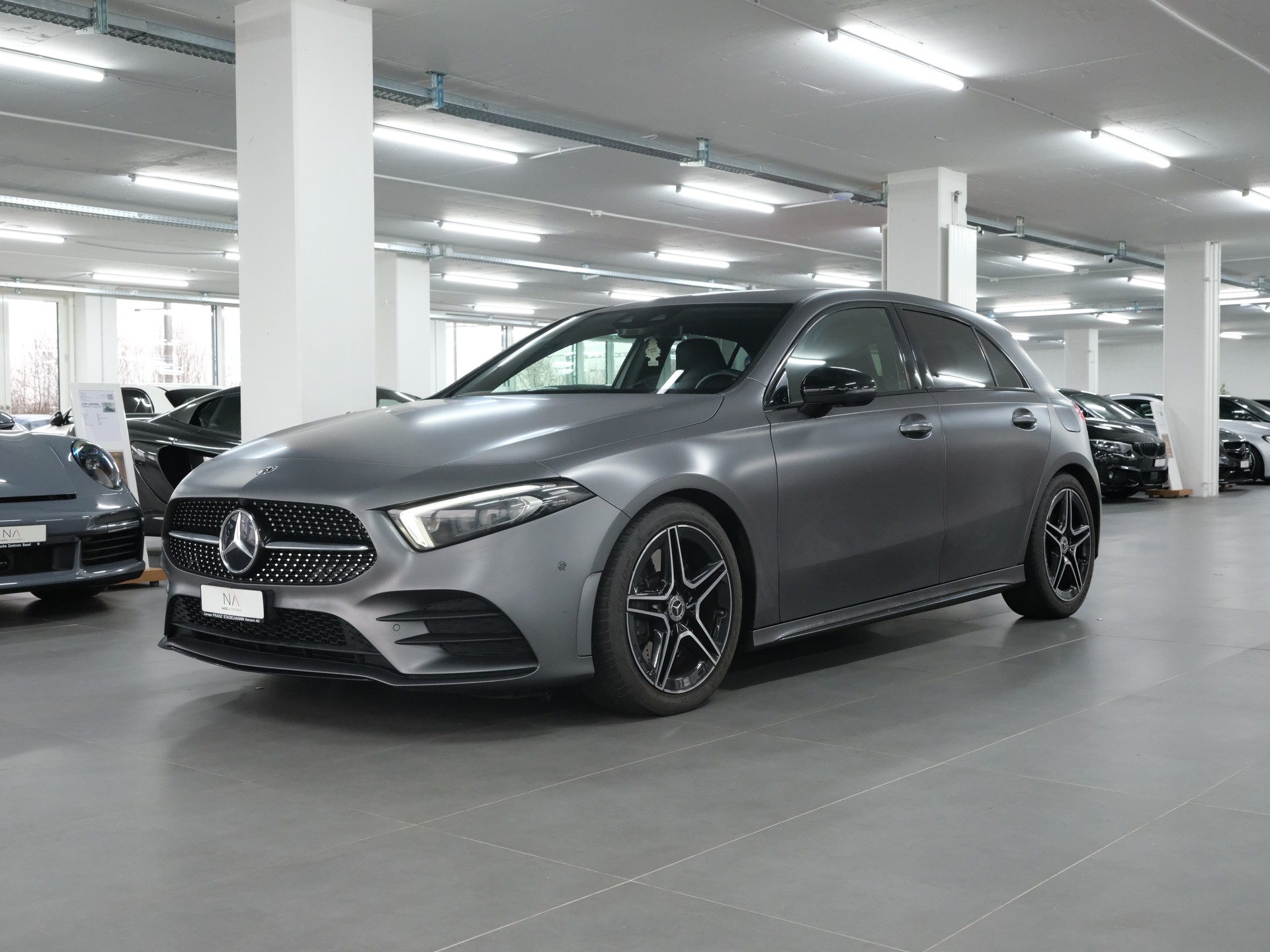 MERCEDES-BENZ A 250 AMG Line 7G-DCT-image-3