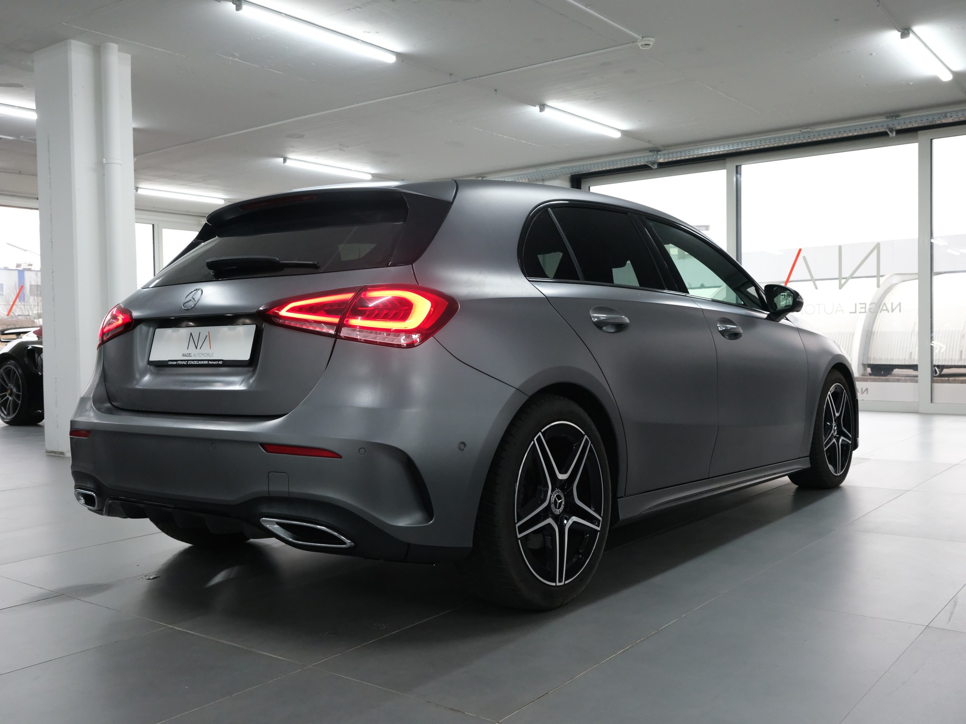 MERCEDES-BENZ A 250 AMG Line 7G-DCT-image-6