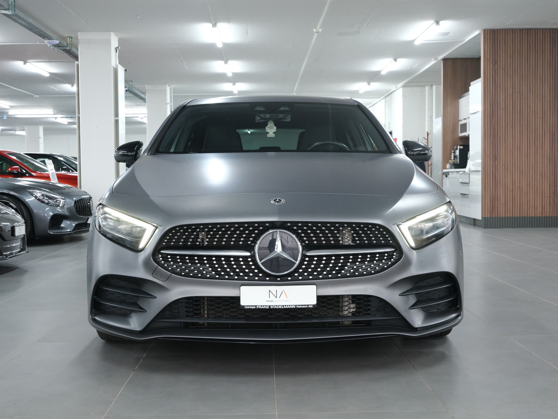 MERCEDES-BENZ A 250 AMG Line 7G-DCT-image-2