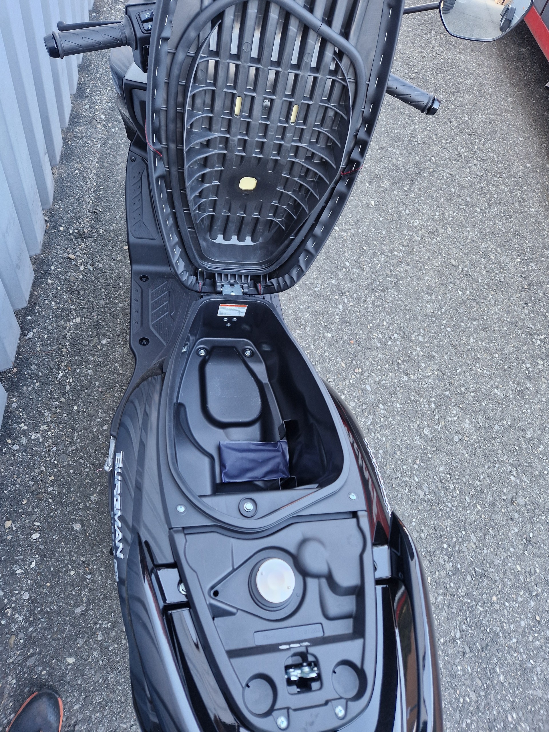 SUZUKI UB 125 BURGMANN STREET EX-image-13