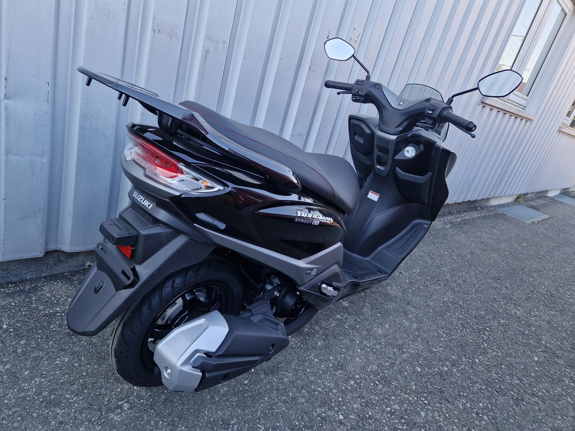 SUZUKI UB 125 BURGMANN STREET EX-image-11