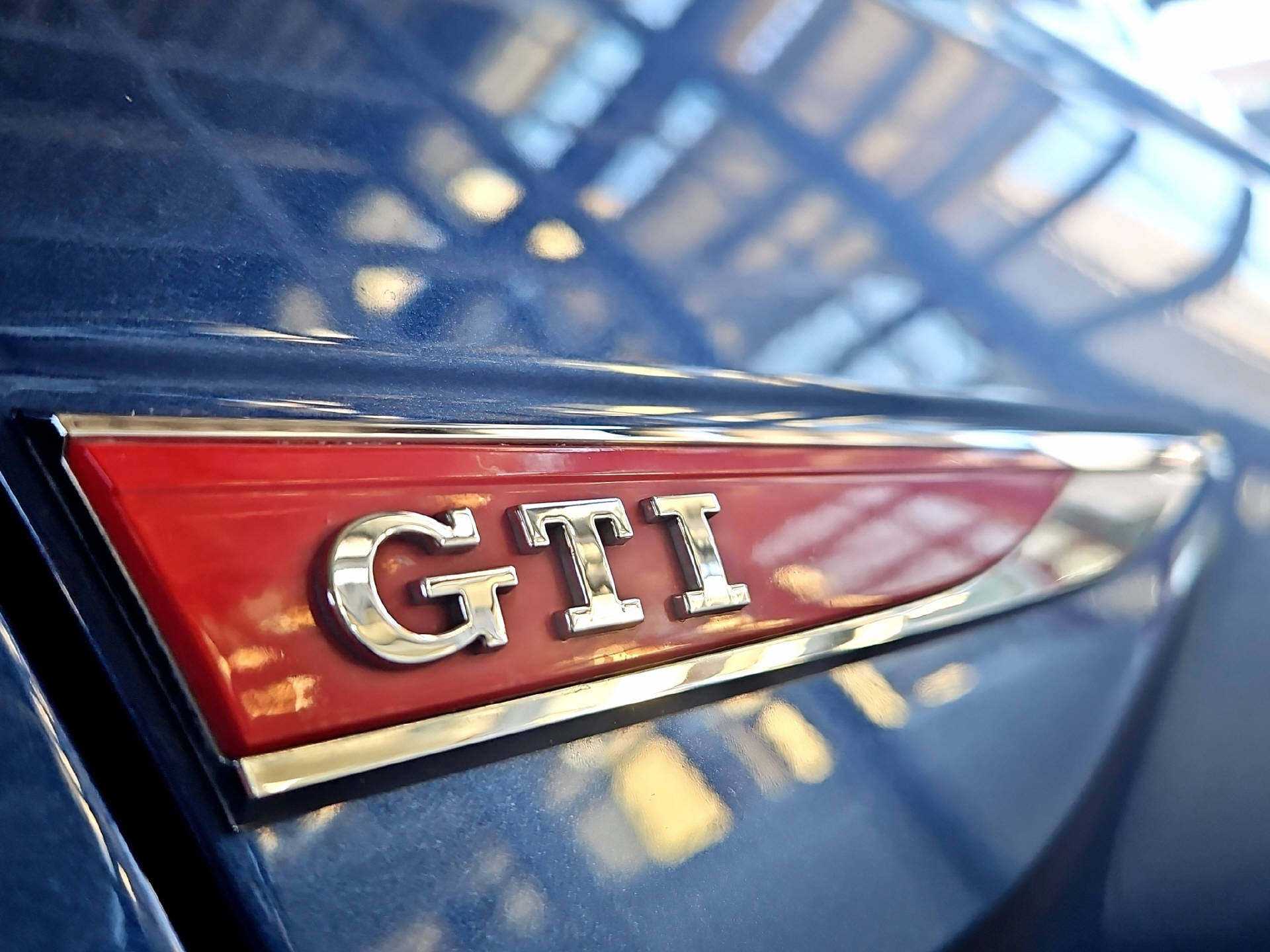 VW Polo 2.0 TSI GTI DSG-image-16
