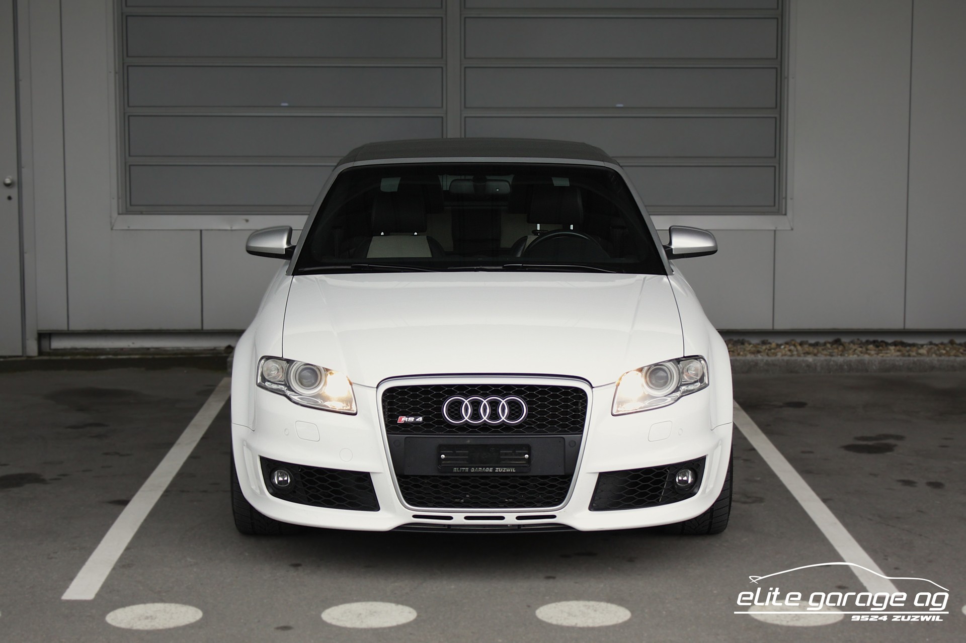 AUDI RS4 Cabriolet 4.2 V8 quattro-image-7