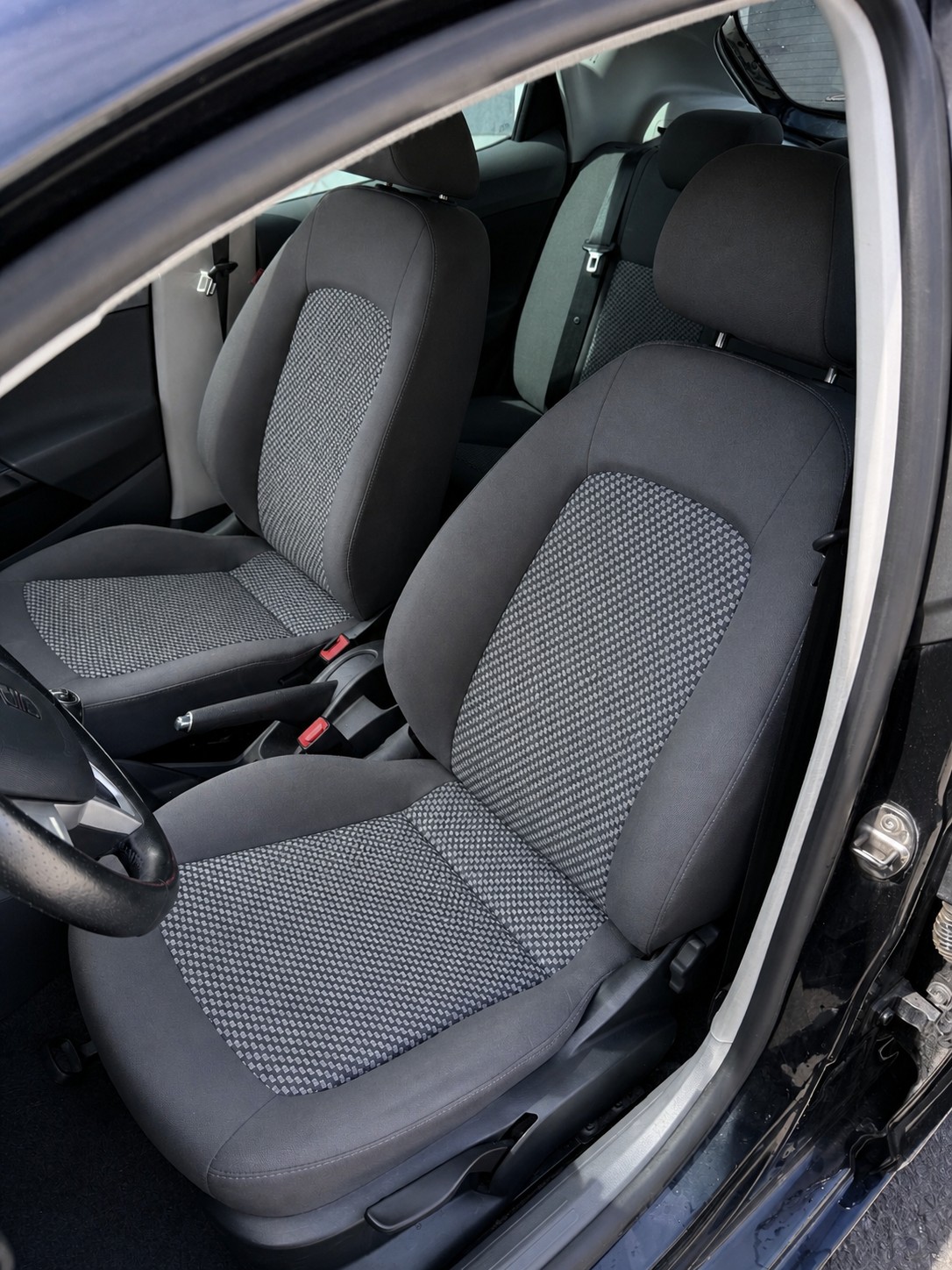 SEAT Ibiza 1.6 Style-image-11