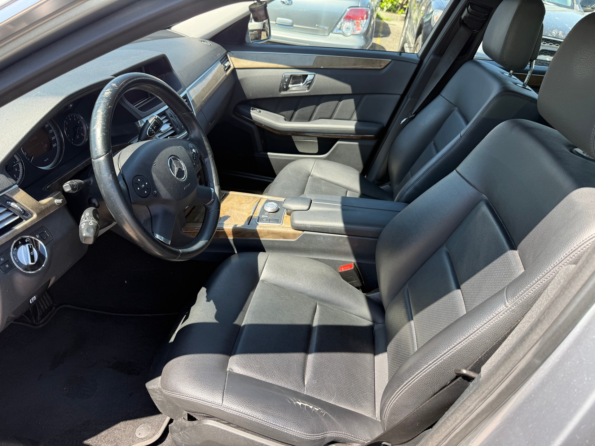 MERCEDES-BENZ E 350 4Matic 7G-Tronic-image-7