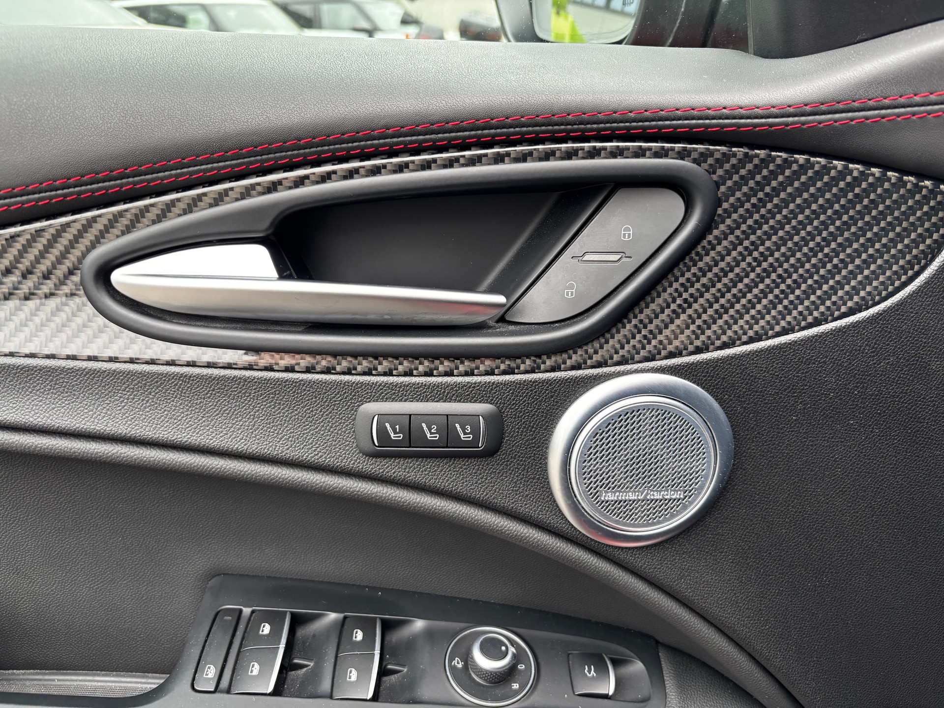 ALFA ROMEO Stelvio 2.9 V6 Quadrifoglio Q4 Automatic-image-14