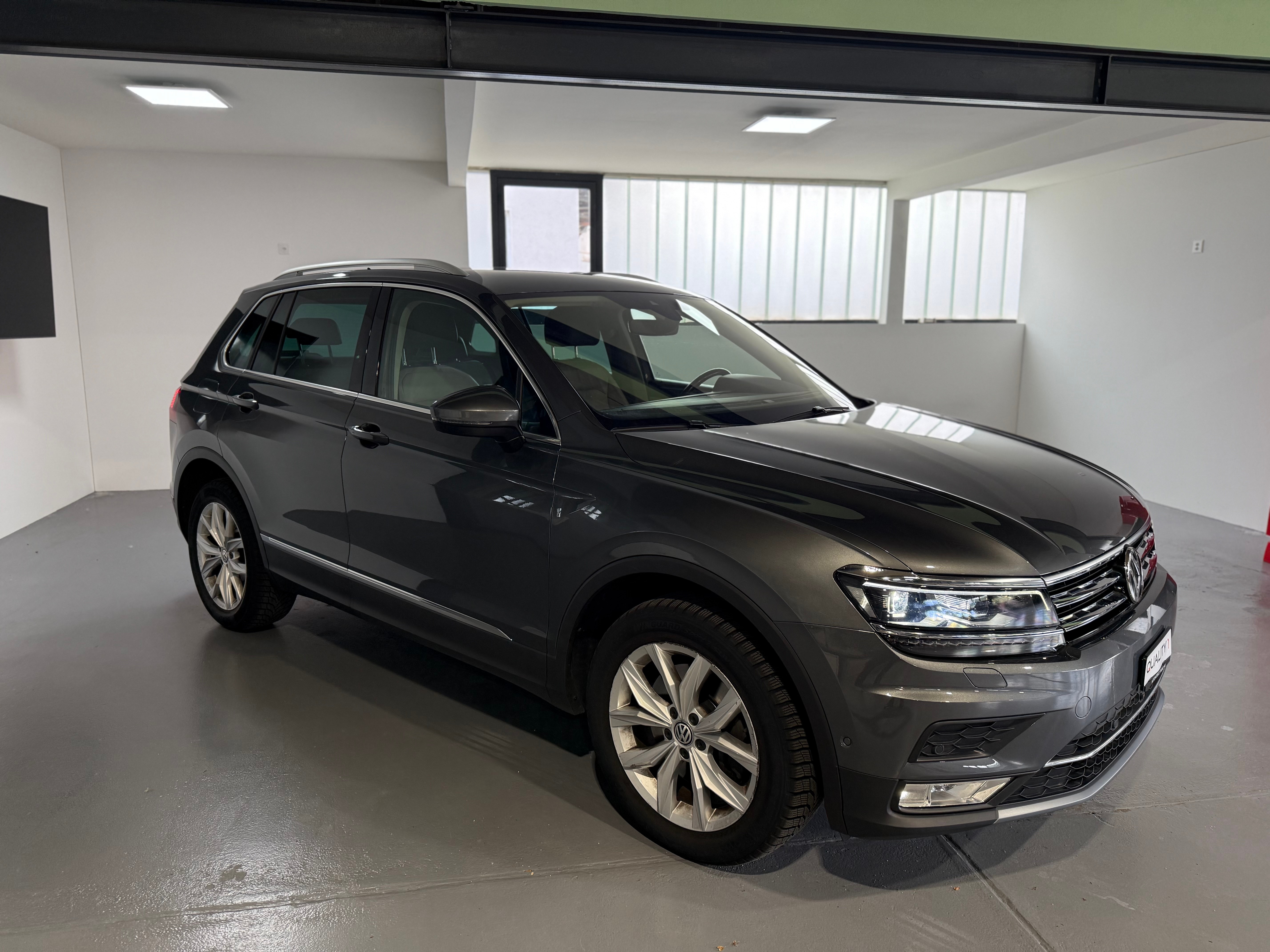 VW Tiguan 2.0 TDI SCR Highline 4Motion (SUV / Geländewagen)