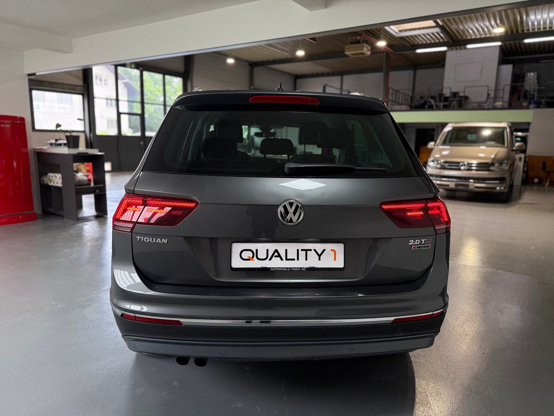 VW Tiguan 2.0 TDI SCR Highline 4Motion DSG-image-4