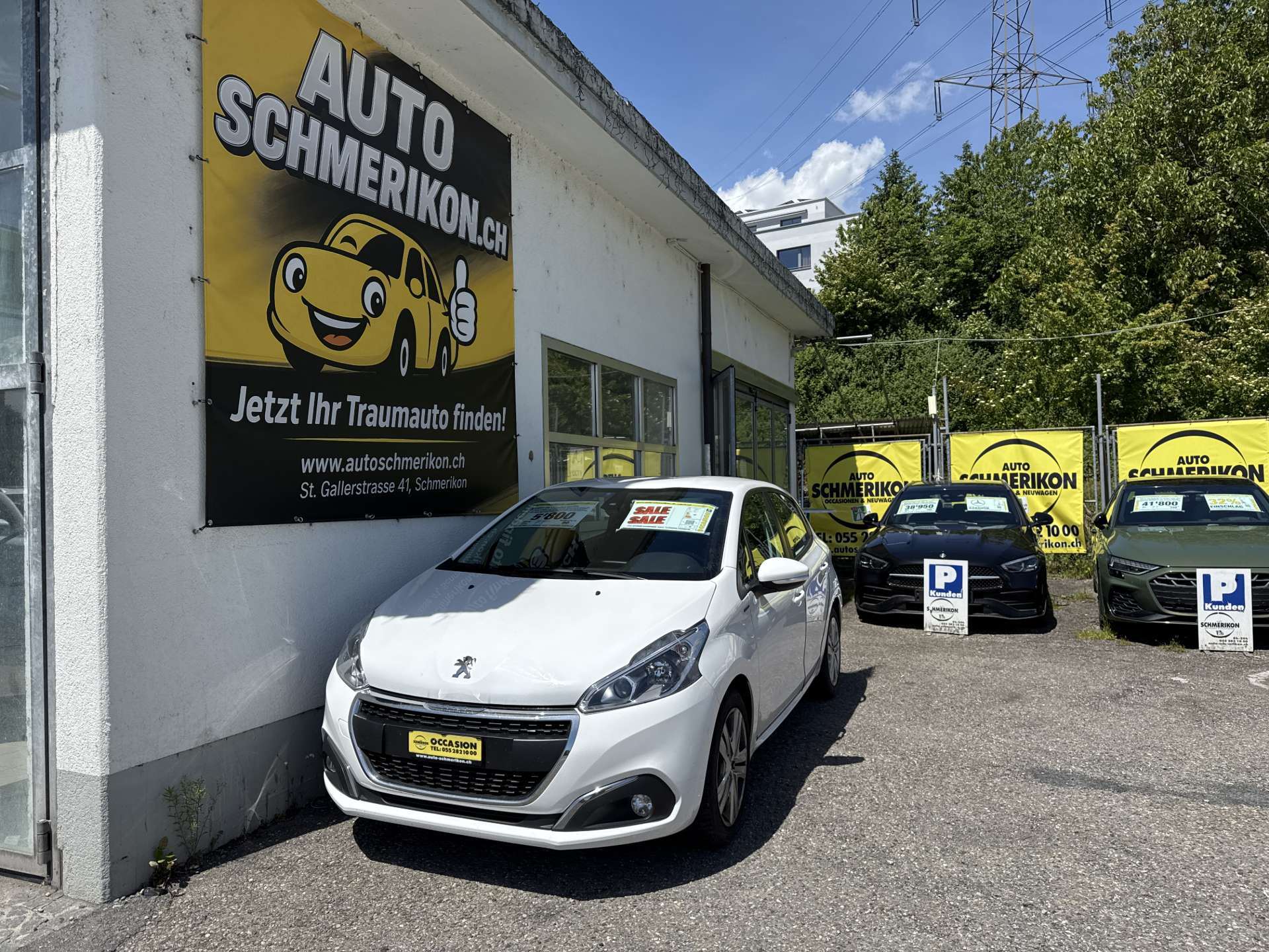 PEUGEOT 208 1.2 PureTech Signature-image-0
