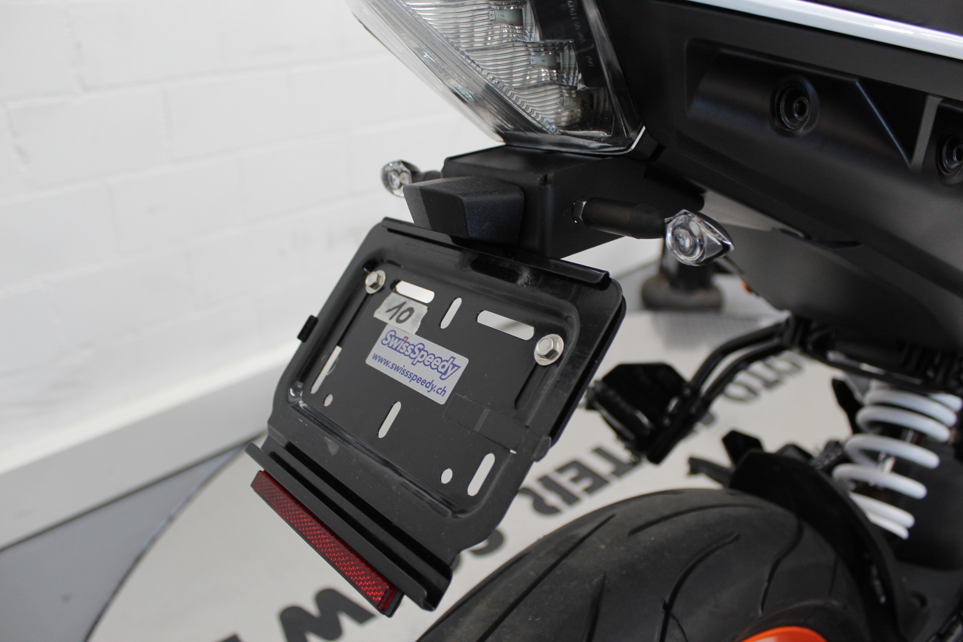 KTM 390 Duke-image-8