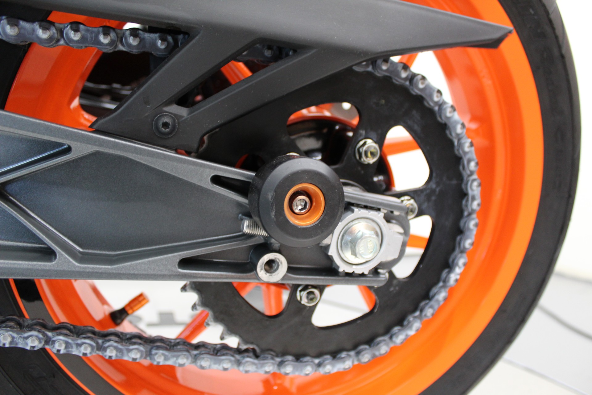 KTM 390 Duke-image-5