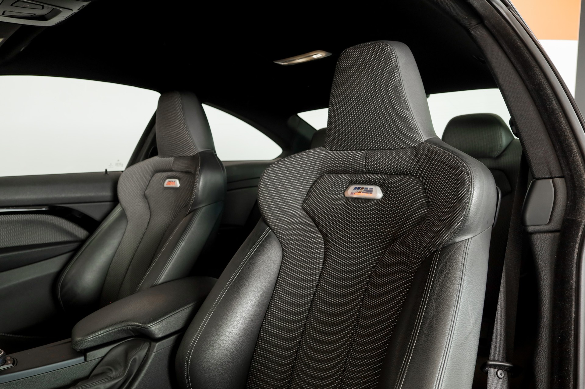 BMW M4 Coupé-image-3