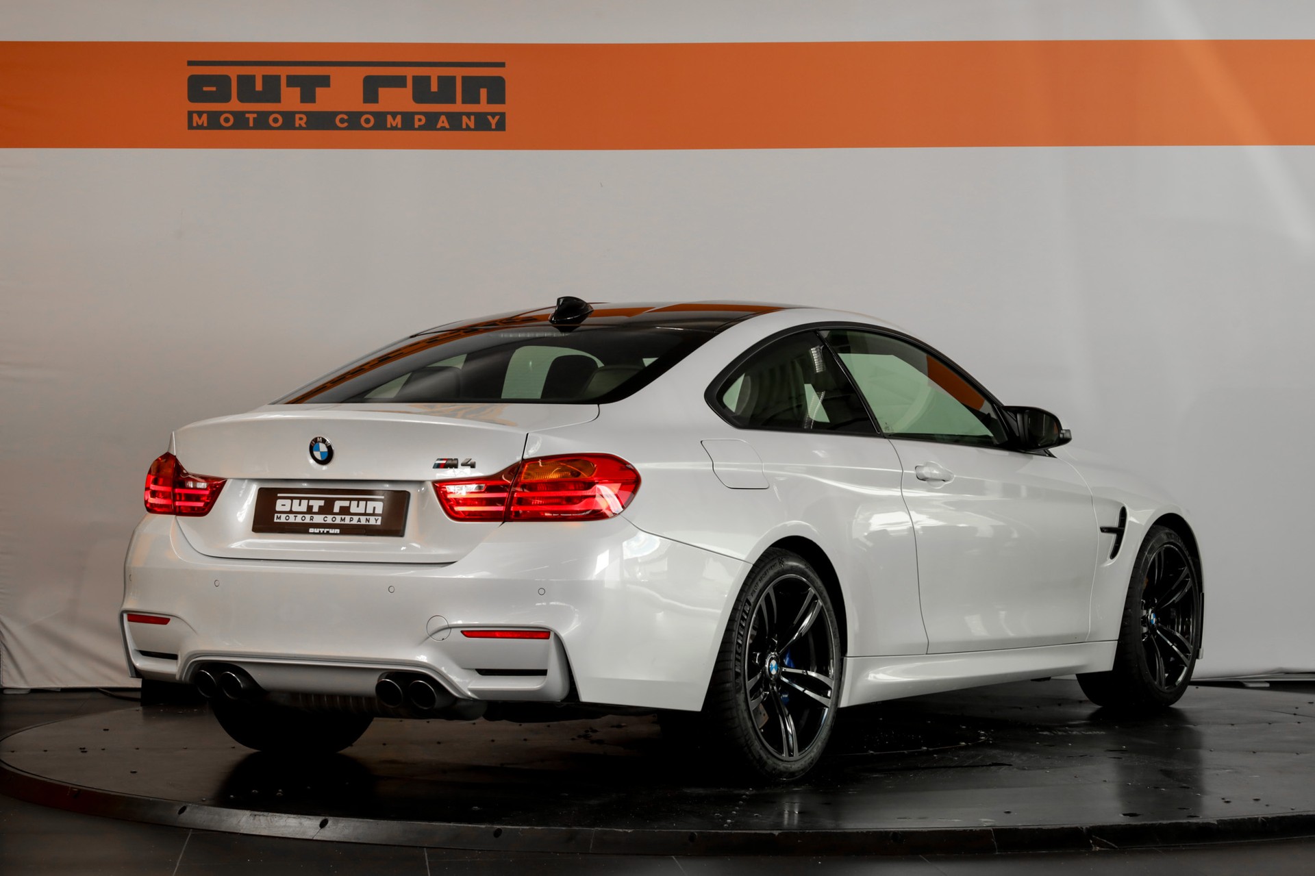 BMW M4 Coupé-image-7