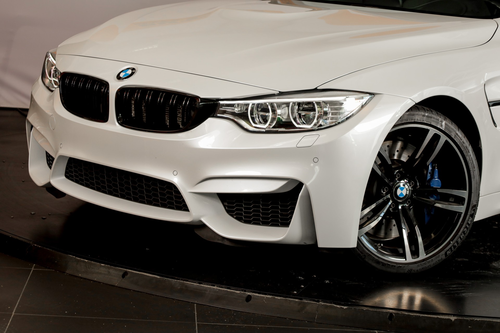 BMW M4 Coupé-image-6