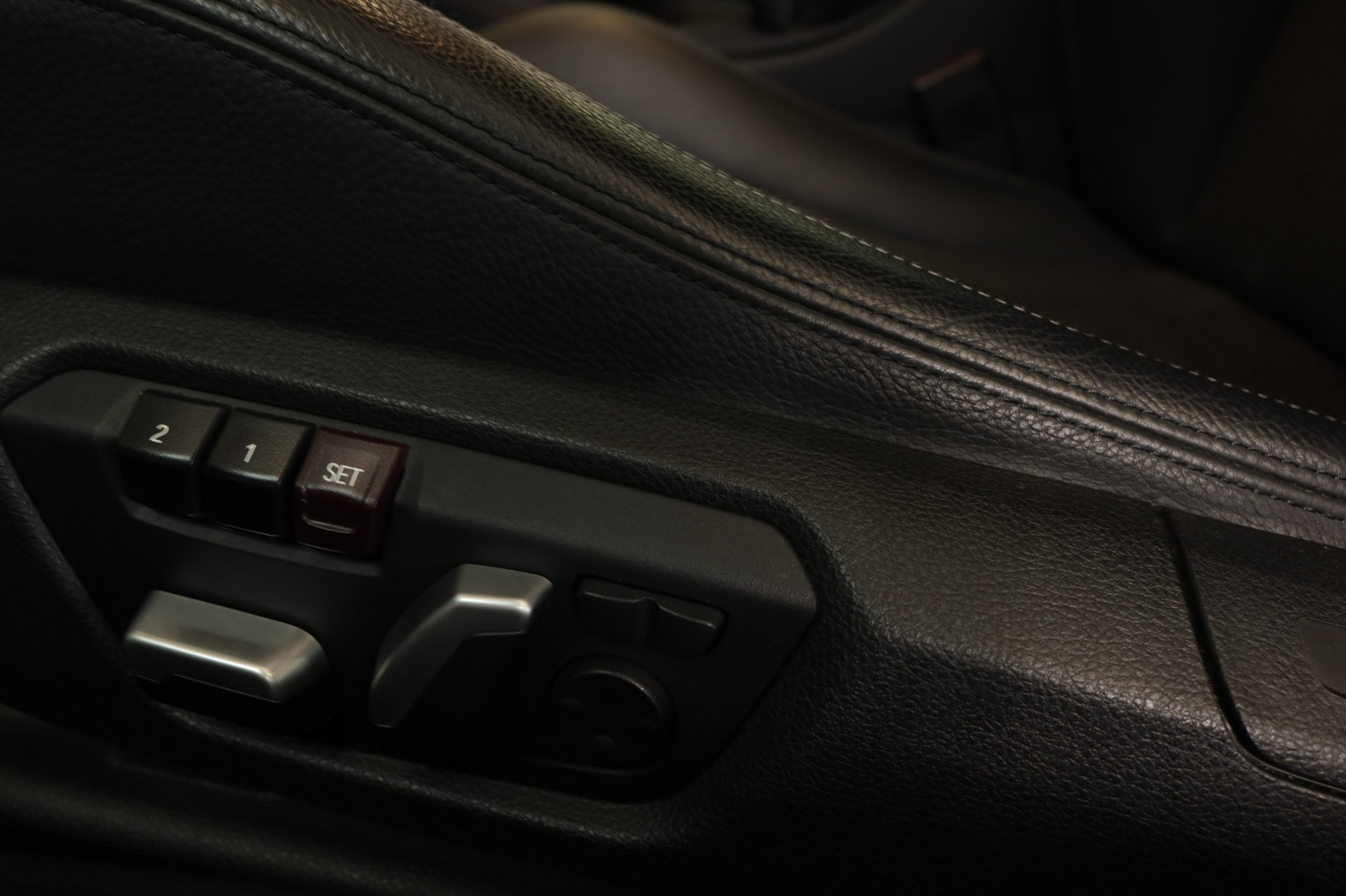 BMW M4 Coupé-image-13