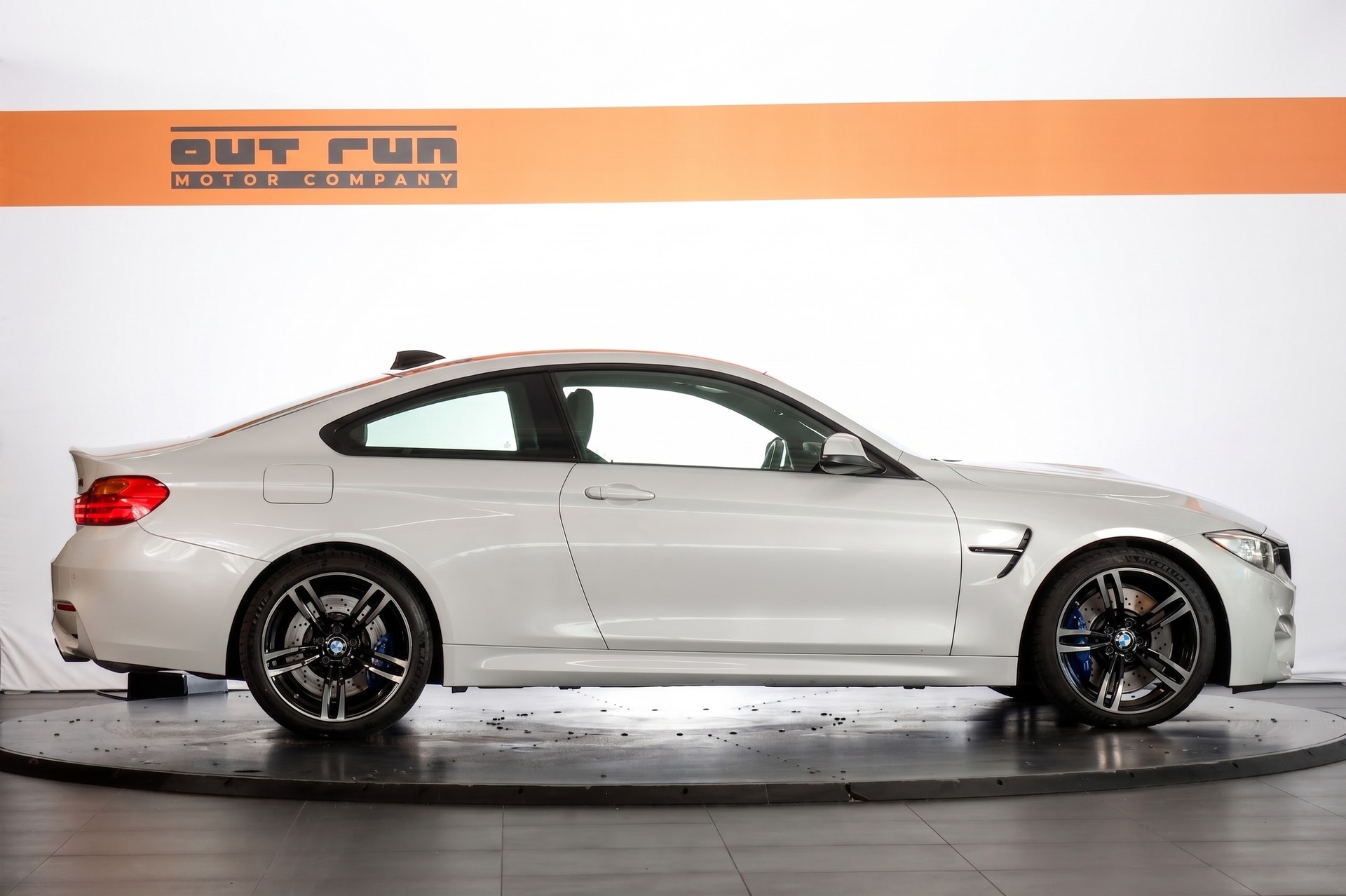 BMW M4 Coupé-image-4