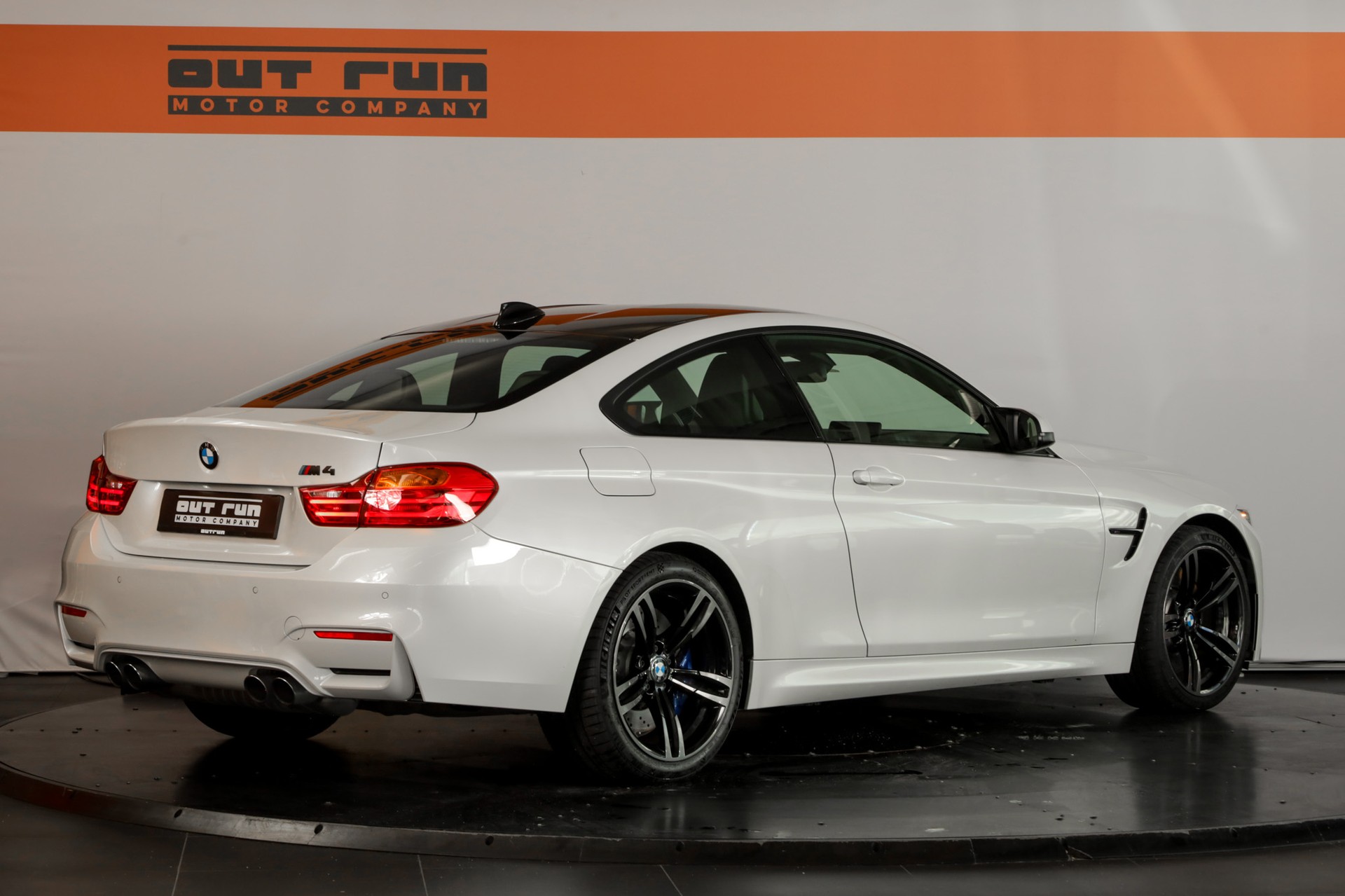 BMW M4 Coupé-image-8