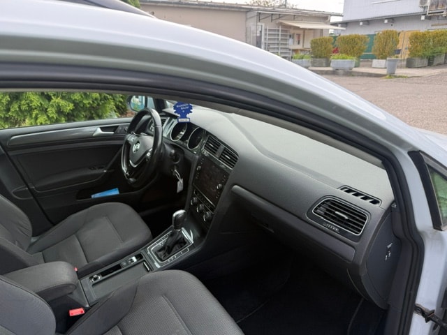 VW Golf Variant 1.4 TSI Comfortline DSG-image-10
