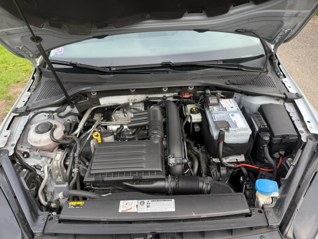 VW Golf Variant 1.4 TSI Comfortline DSG-image-11