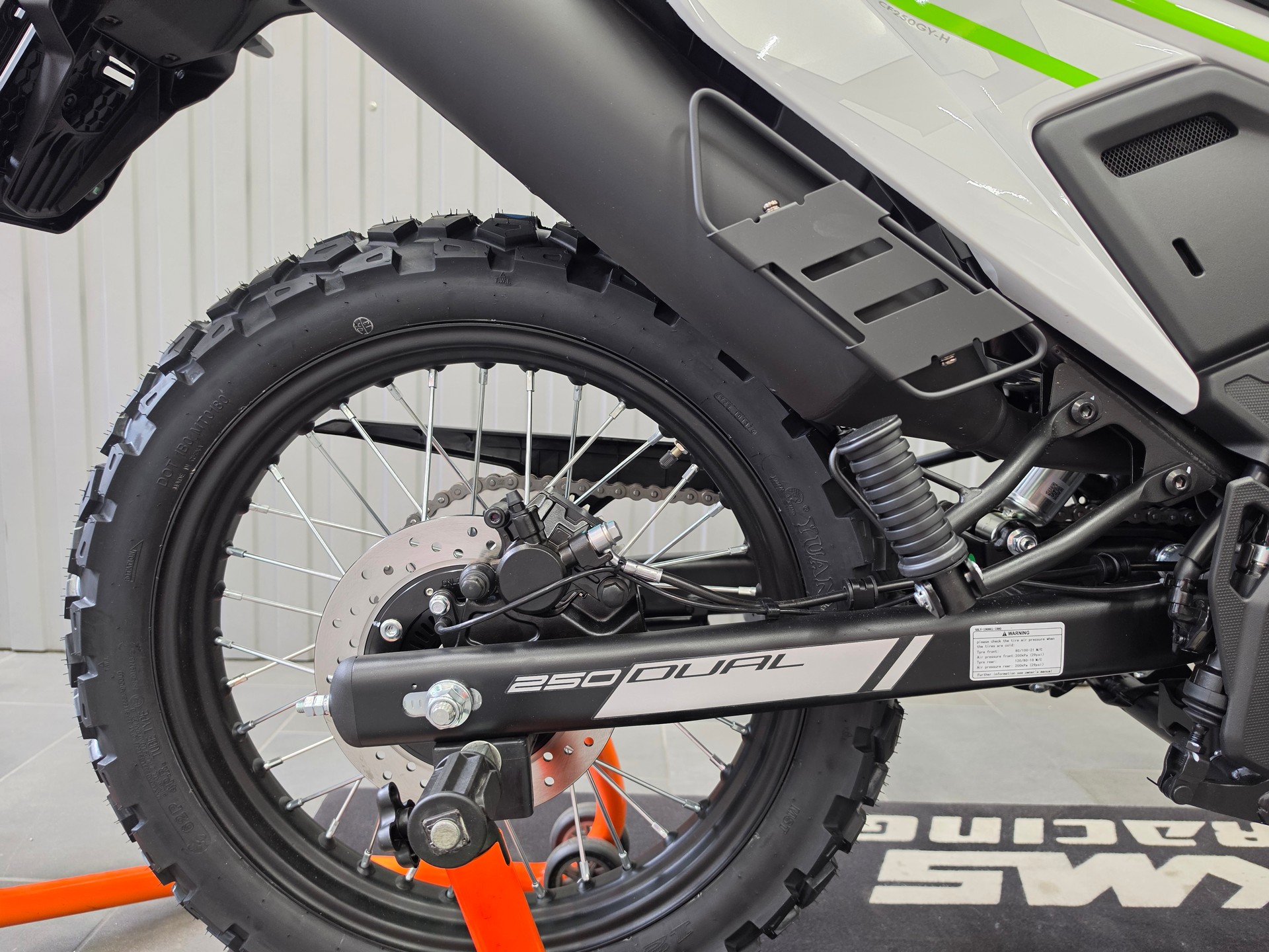 CF MOTO Dual 250-image-12