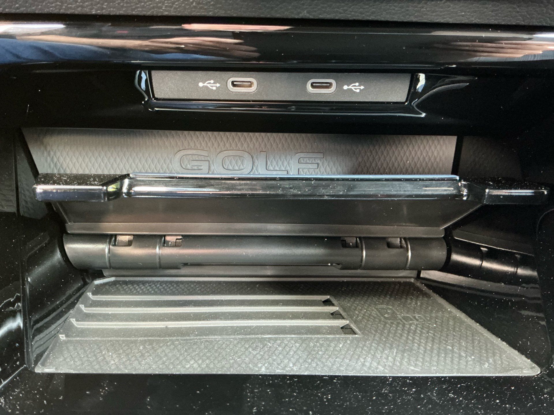 VW Golf GTI DSG 2.0 TSI FACELIFT *** TRAUM IN MONDSTEINGRAU ***-image-21