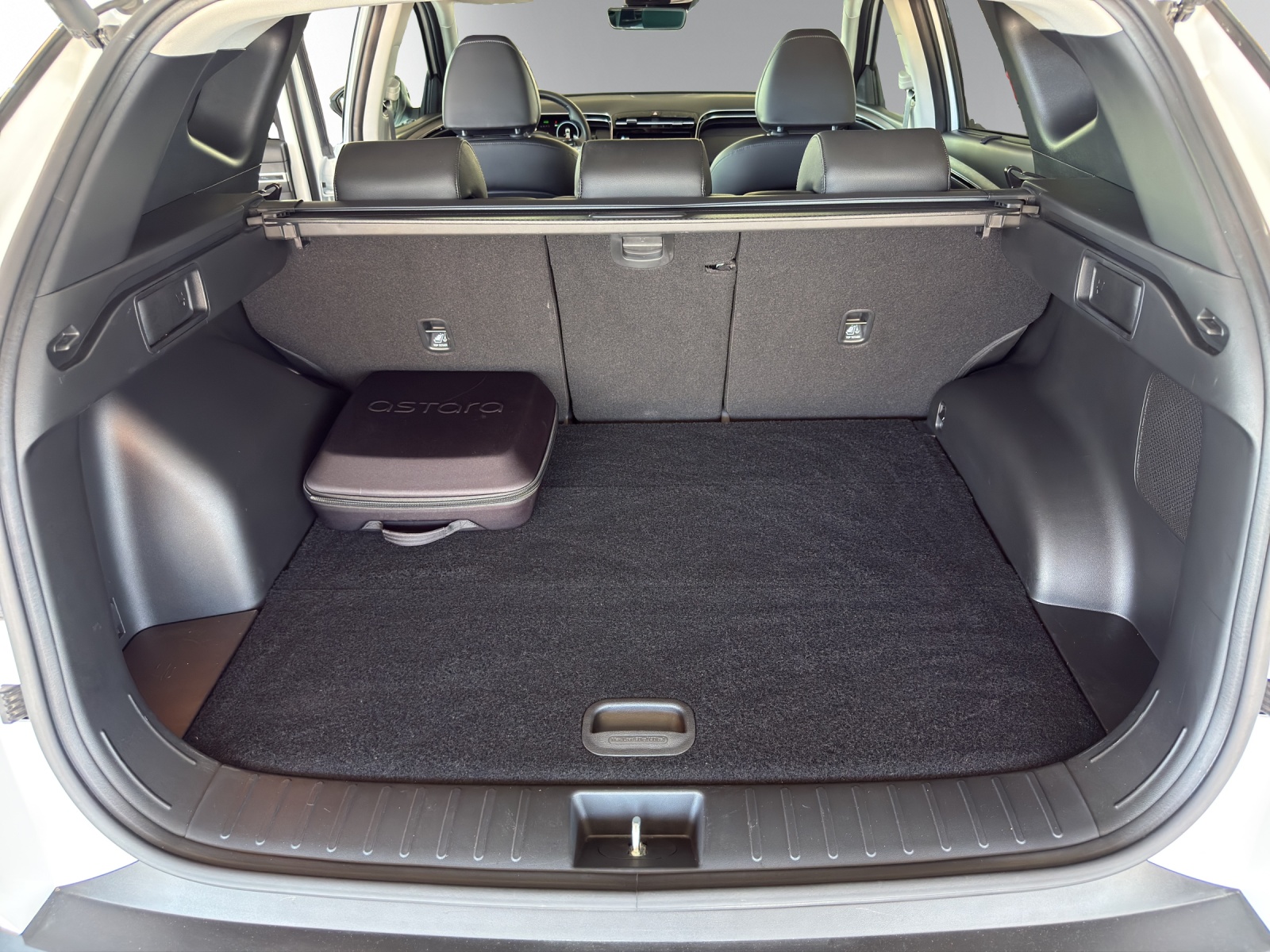 HYUNDAI Tucson 1.6 PHEV Vert. 4WD-image-10