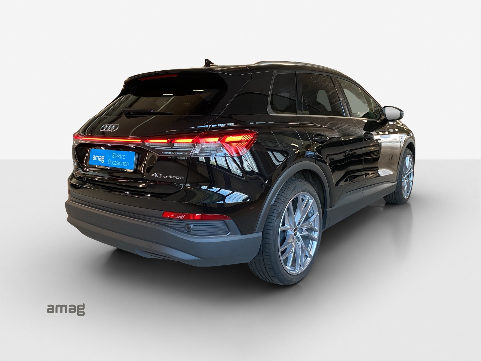 AUDI Q4 e-tron 40-image-4