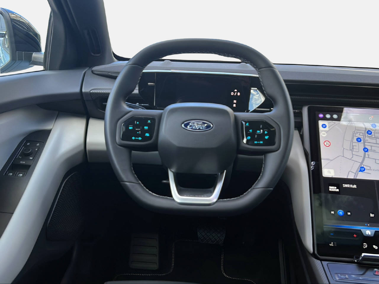 FORD Explorer Extended Range Premium AWD-image-11