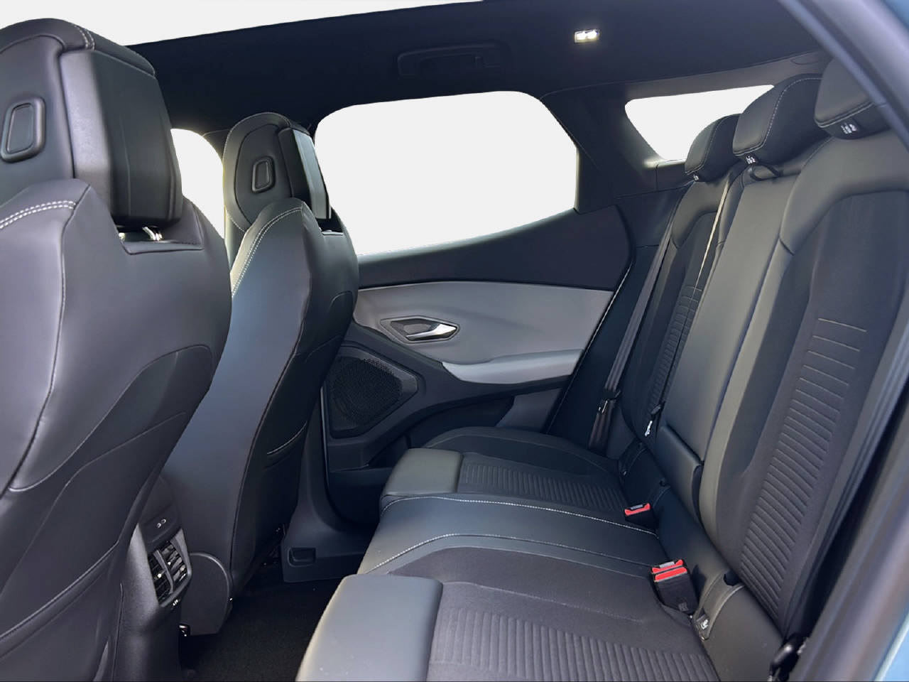 FORD Explorer Extended Range Premium AWD-image-12