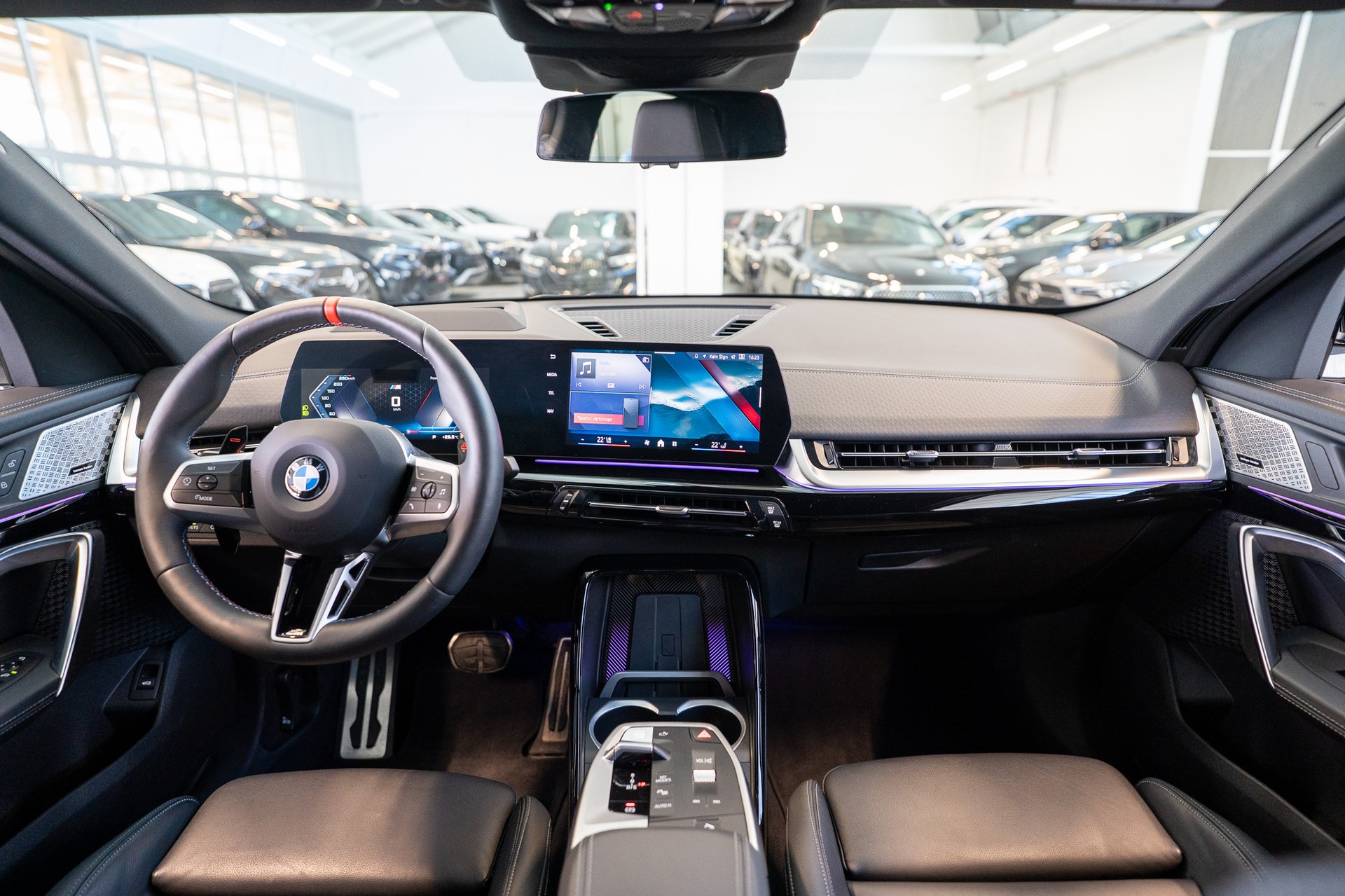 BMW X2 M35i / Iconic Glow / Head-Up Display / Bowers Wilkins-image-18