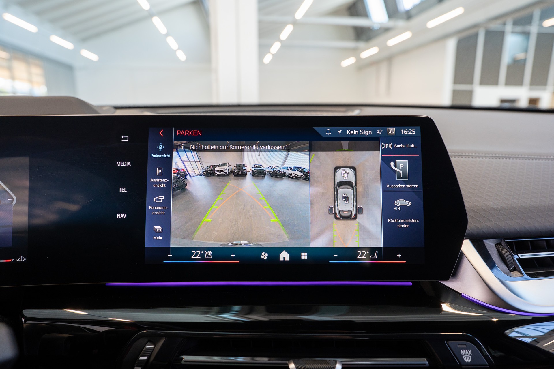 BMW X2 M35i / Iconic Glow / Head-Up Display / Bowers Wilkins-image-21