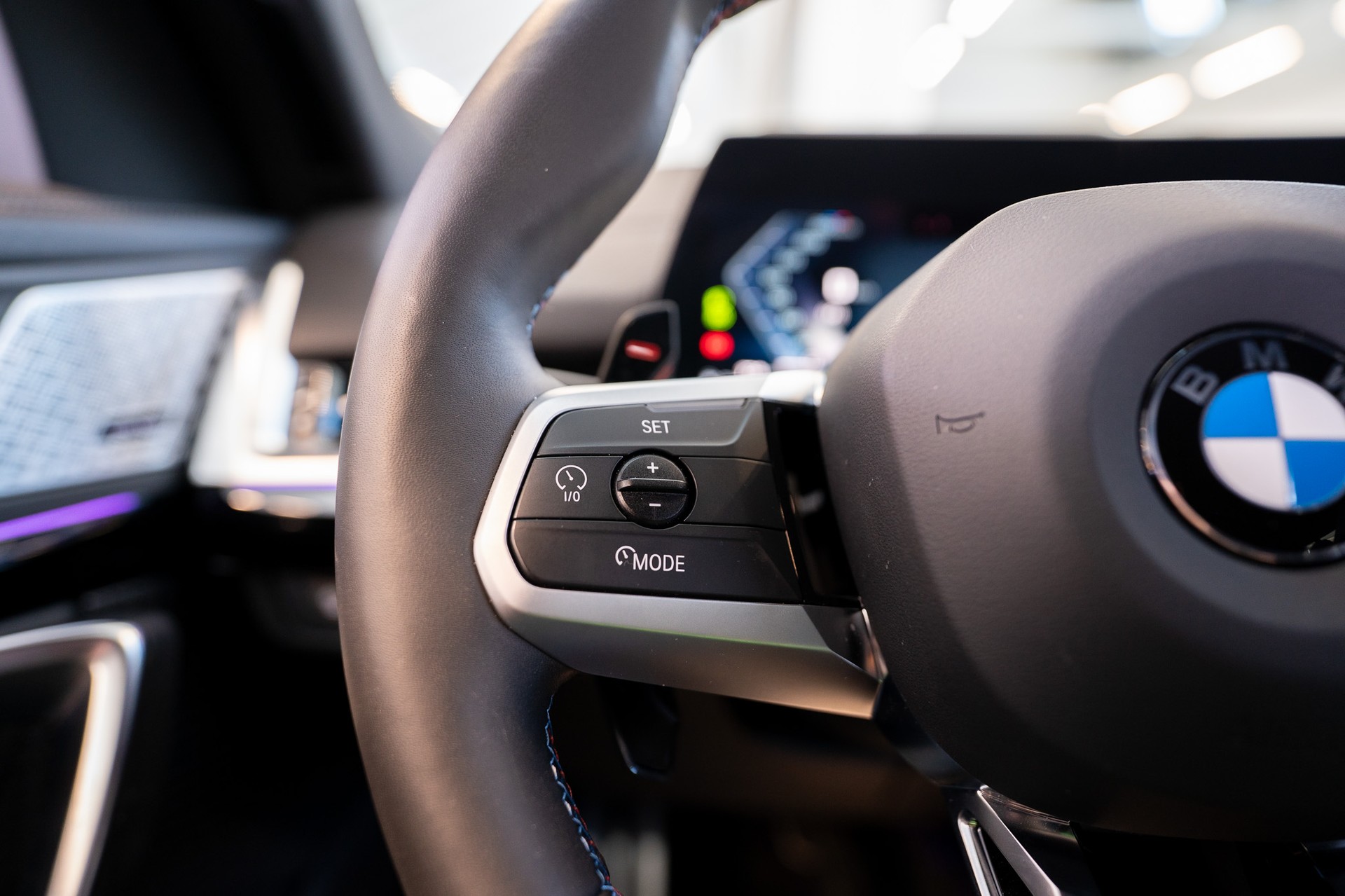 BMW X2 M35i / Iconic Glow / Head-Up Display / Bowers Wilkins-image-26
