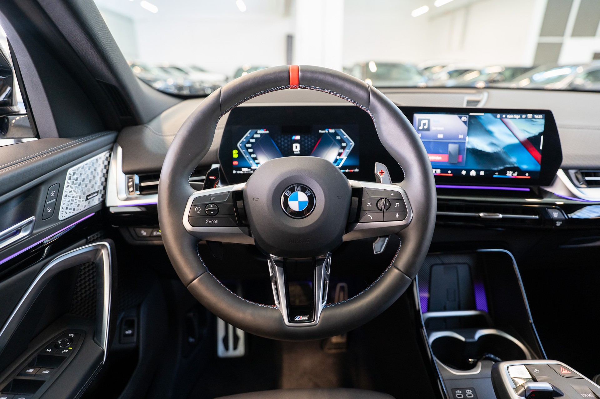 BMW X2 M35i / Iconic Glow / Head-Up Display / Bowers Wilkins-image-19