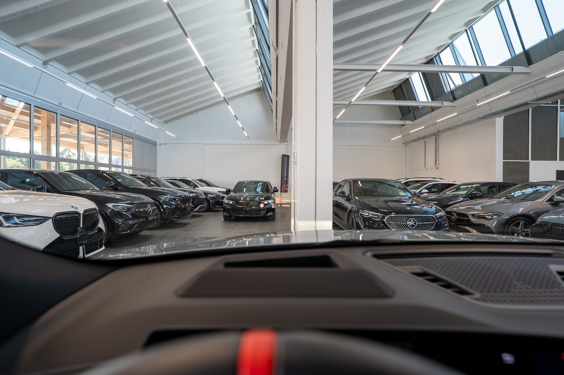 BMW X2 M35i / Iconic Glow / Head-Up Display / Bowers Wilkins-image-25