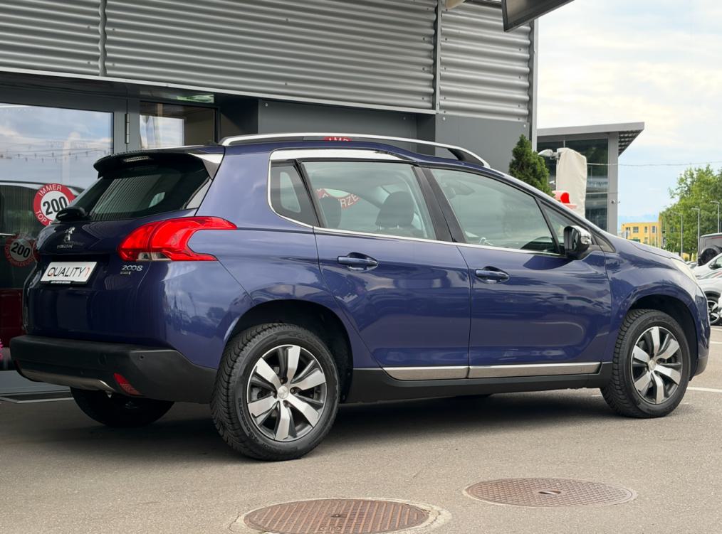 PEUGEOT 2008 1.2 PureTech Allure-showroom-element-2