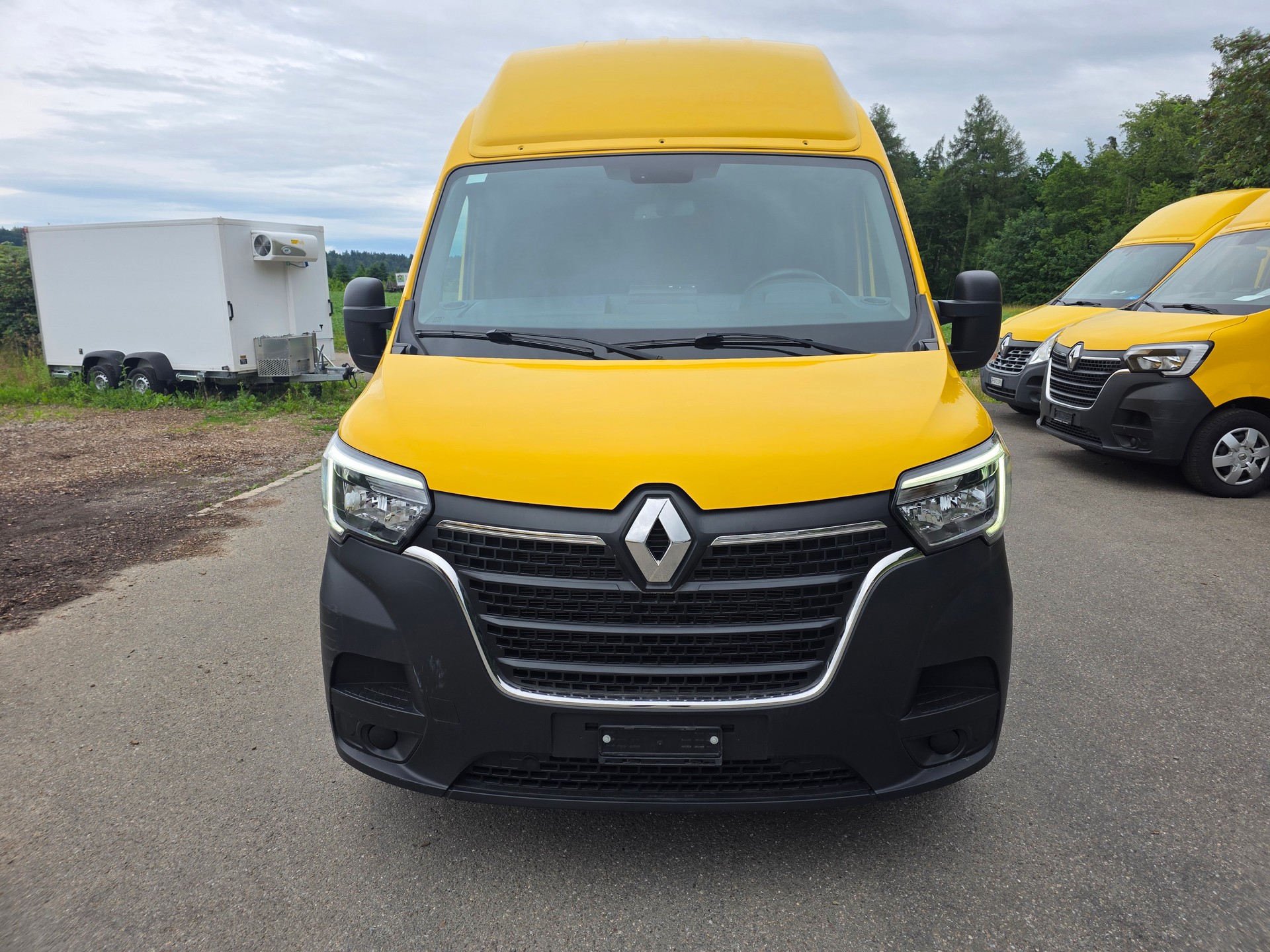 RENAULT Master T35 2.3dCi 135 L3H3-image-0