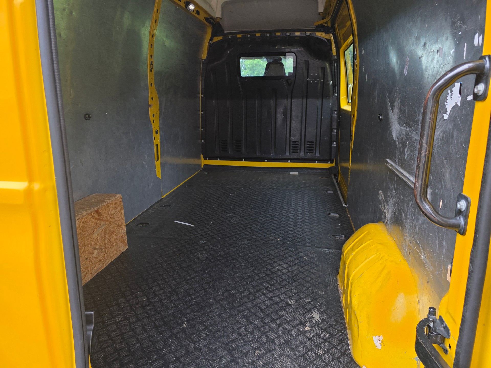 RENAULT Master T35 2.3dCi 135 L3H3-image-8